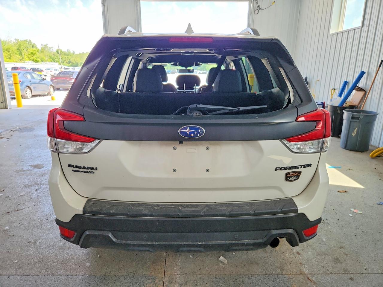 2022 Subaru Forester Wilderness White vin: JF2SKAMCXNH498067
