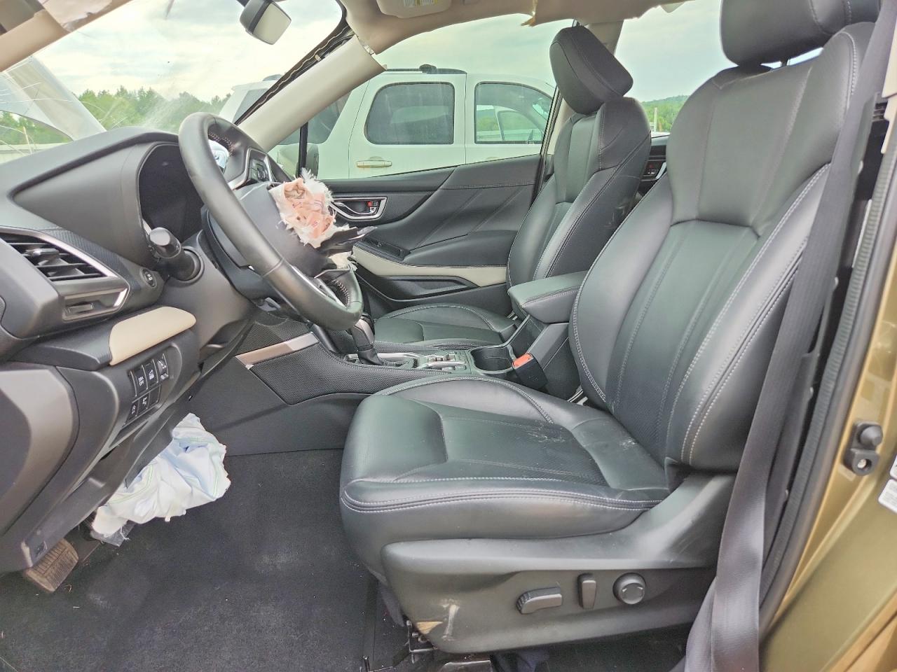 2023 Subaru Forester Limited Green vin: JF2SKANC5PH477418