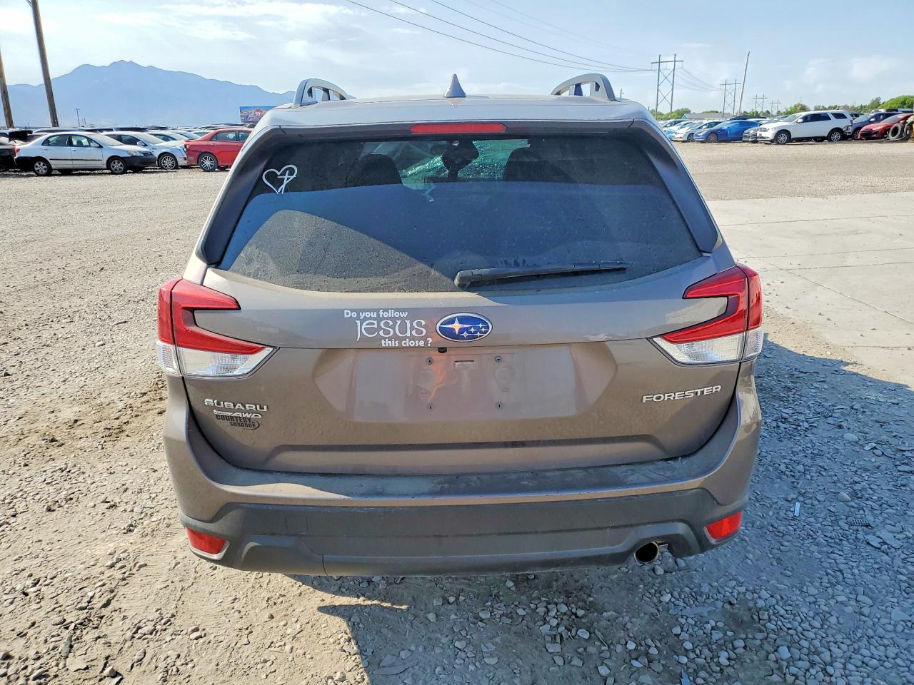 2023 Subaru Forester Limited Brown vin: JF2SKANC6PH501726
