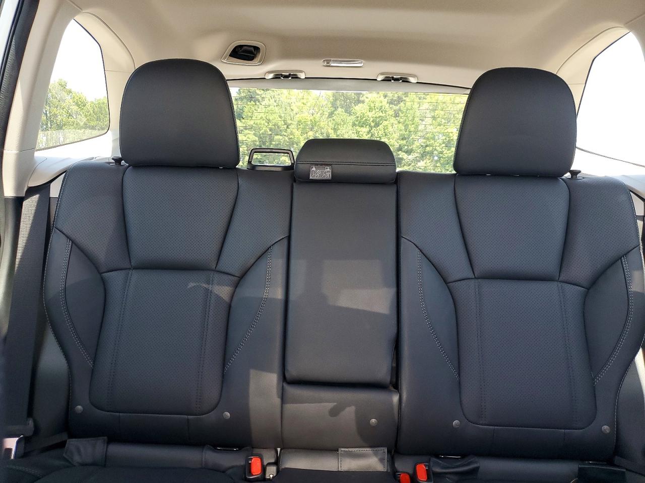 2023 Subaru Forester Limited Silver vin: JF2SKAPC2PH508685