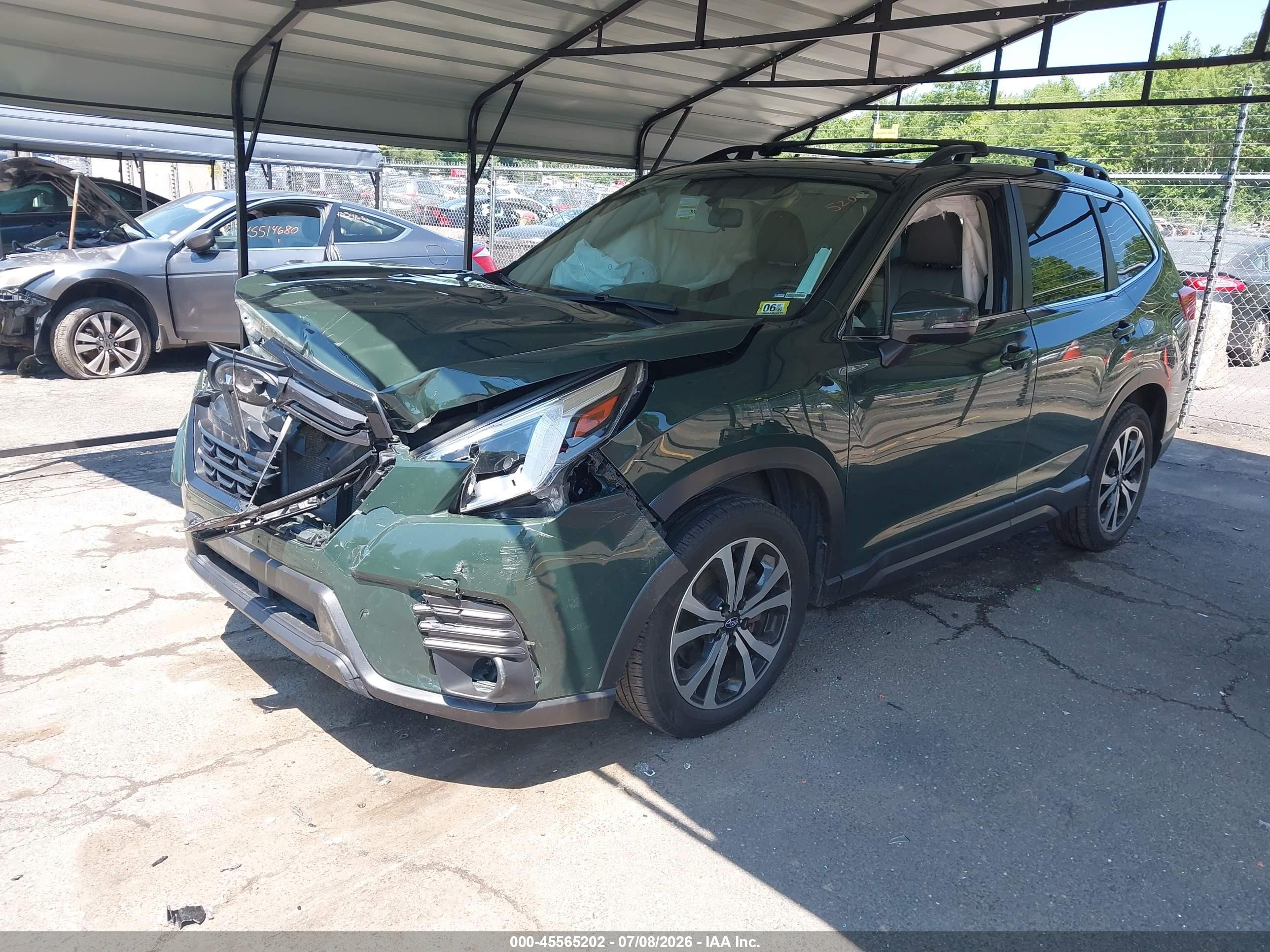2022 Subaru Forester Limited Green vin: JF2SKAPC5NH458474
