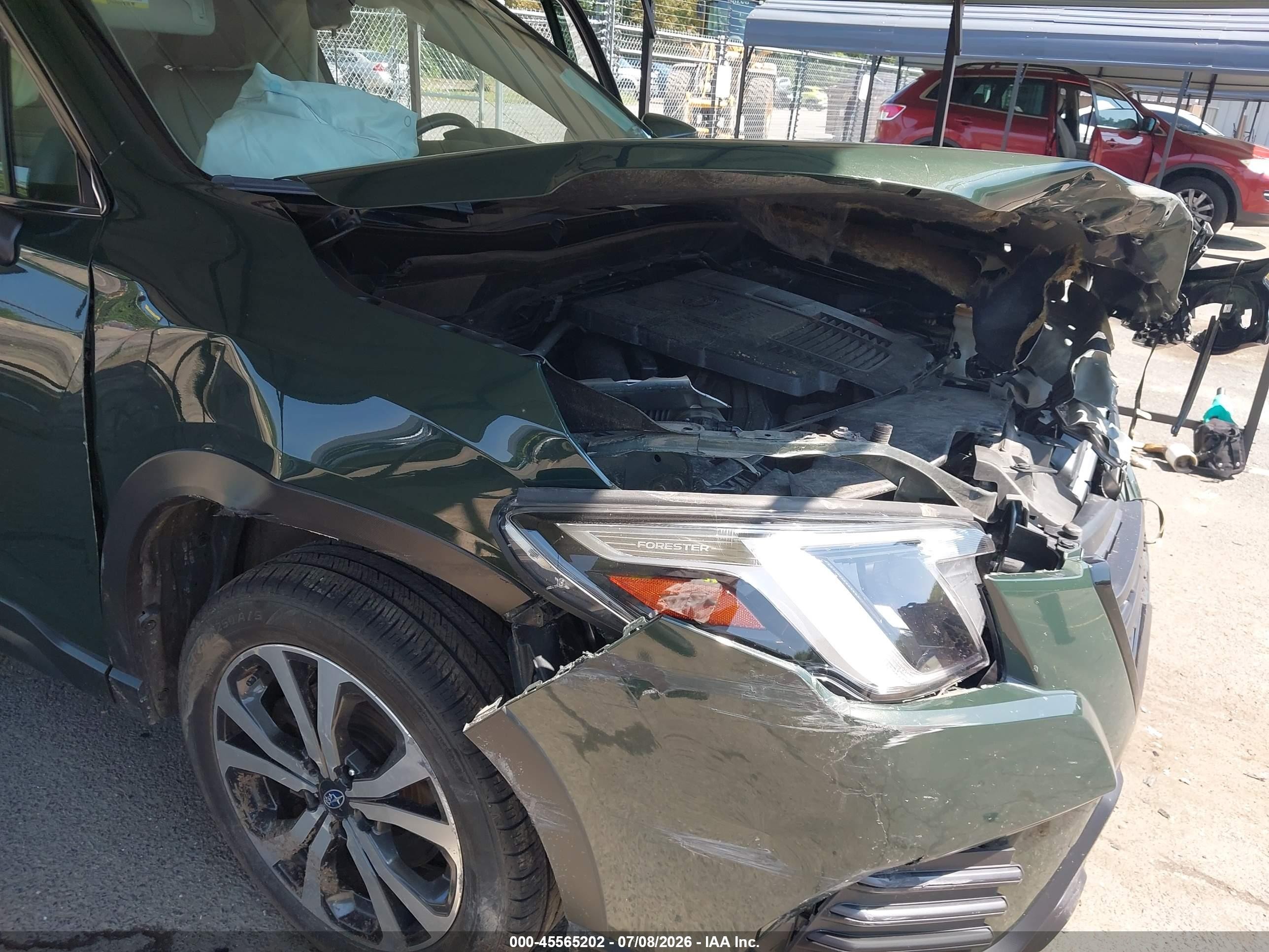 2022 Subaru Forester Limited Green vin: JF2SKAPC5NH458474
