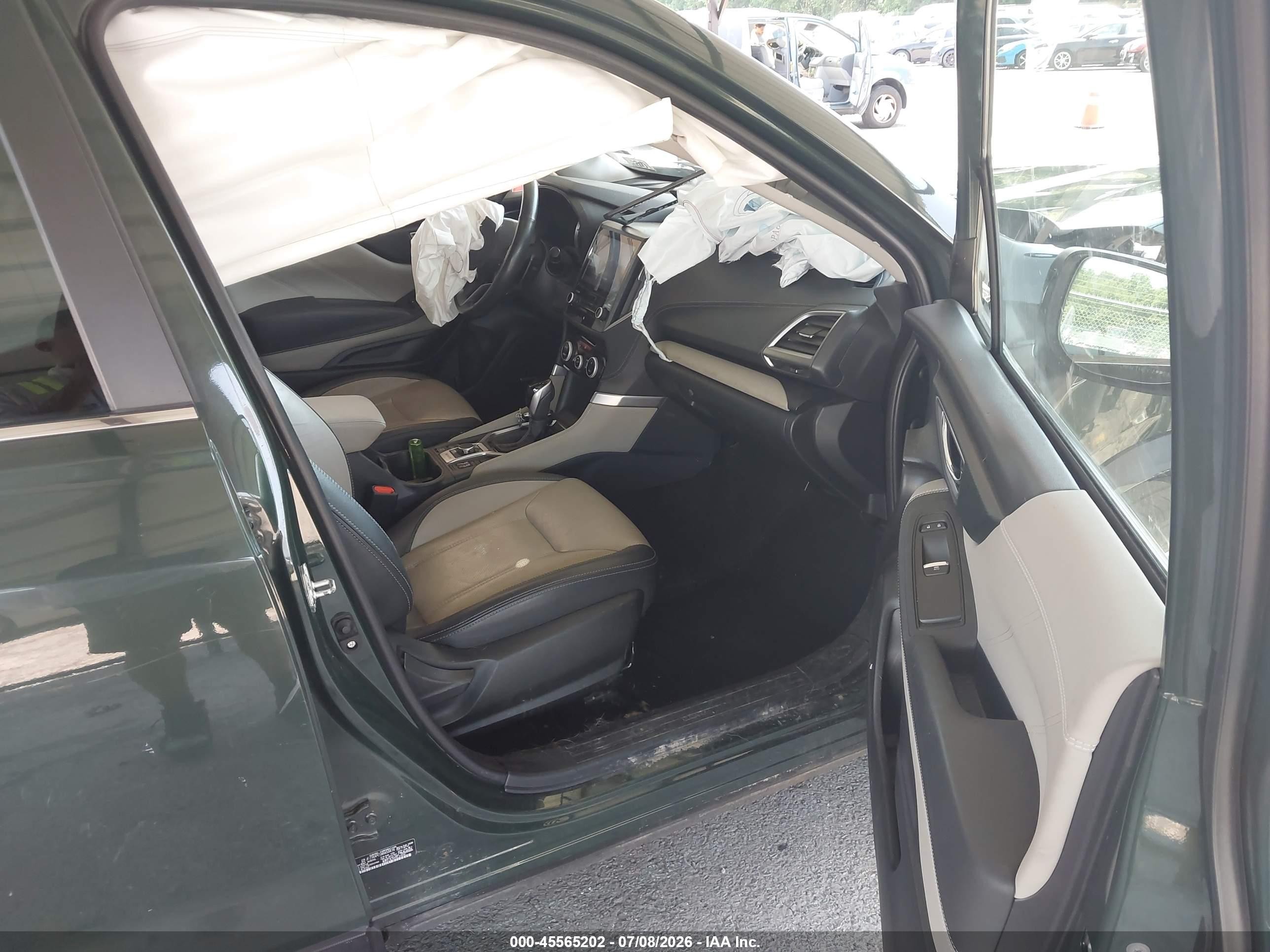 2022 Subaru Forester Limited Green vin: JF2SKAPC5NH458474