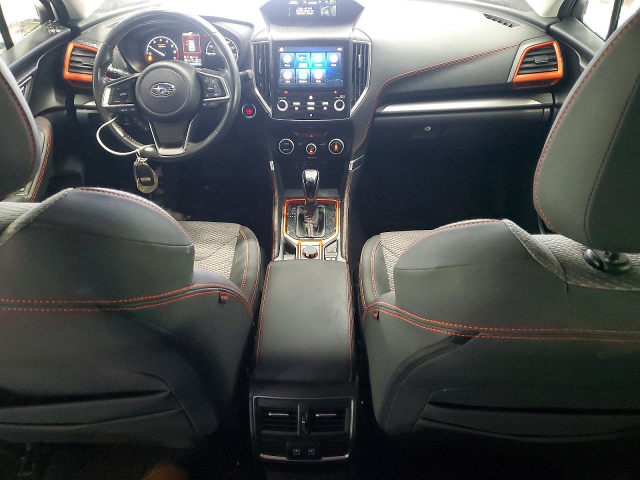 2019 Subaru Forester Sport Silver vin: JF2SKAPC9KH581724