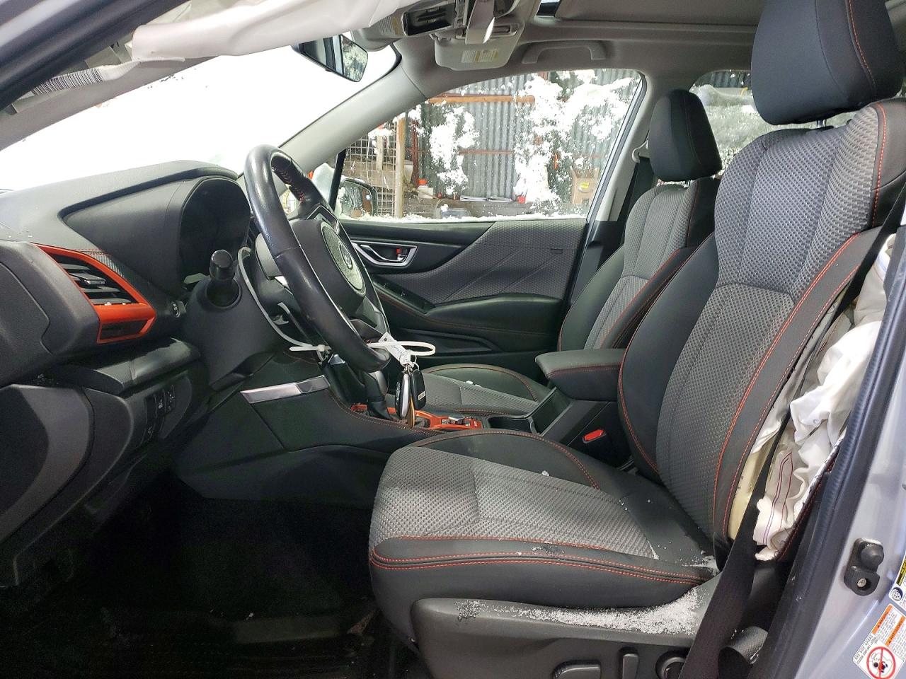 2019 Subaru Forester Sport Silver vin: JF2SKAPC9KH581724