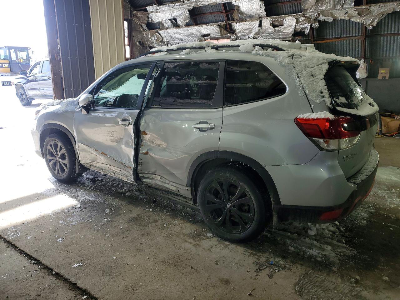 2019 Subaru Forester Sport Silver vin: JF2SKAPC9KH581724