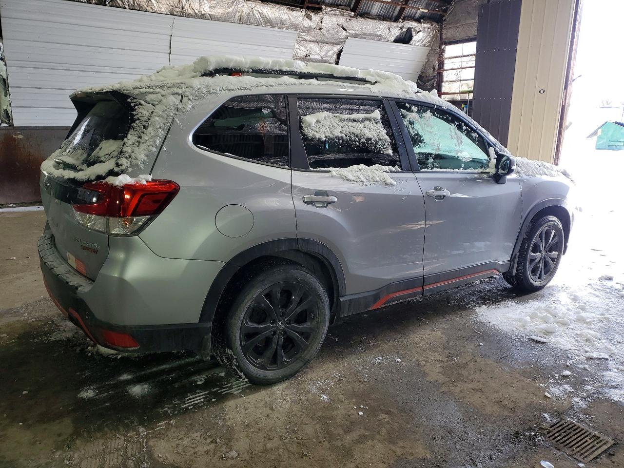 2019 Subaru Forester Sport Silver vin: JF2SKAPC9KH581724