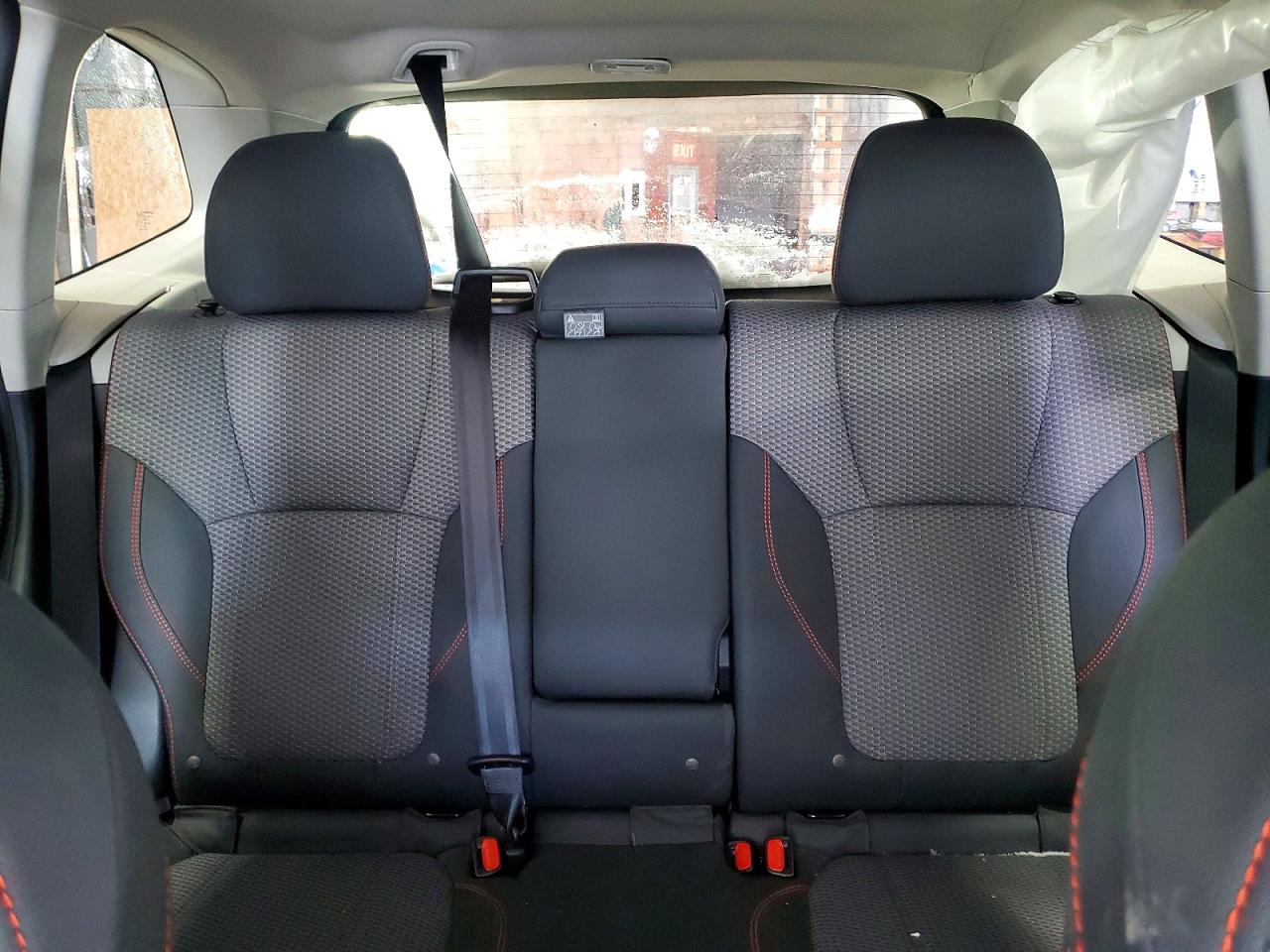 2019 Subaru Forester Sport Silver vin: JF2SKAPC9KH581724