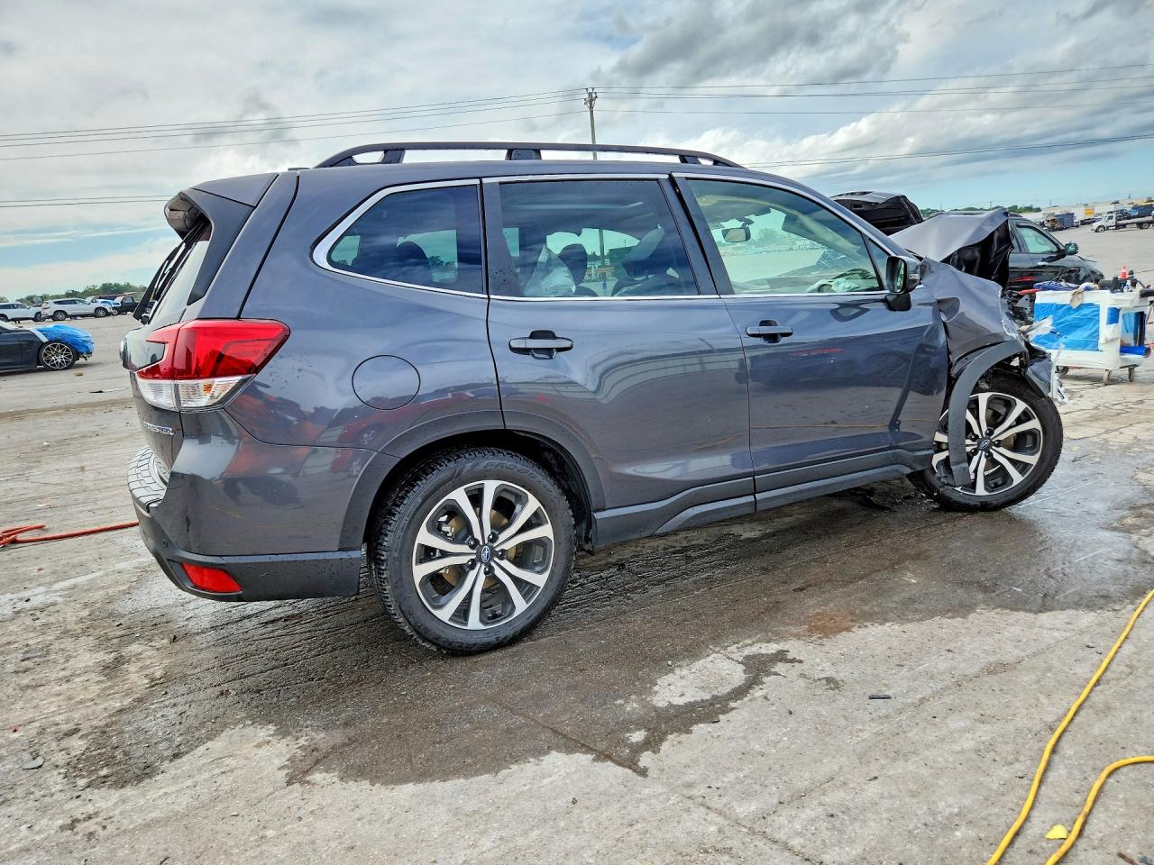 2023 Subaru Forester Limited Black vin: JF2SKAPC9PH457623