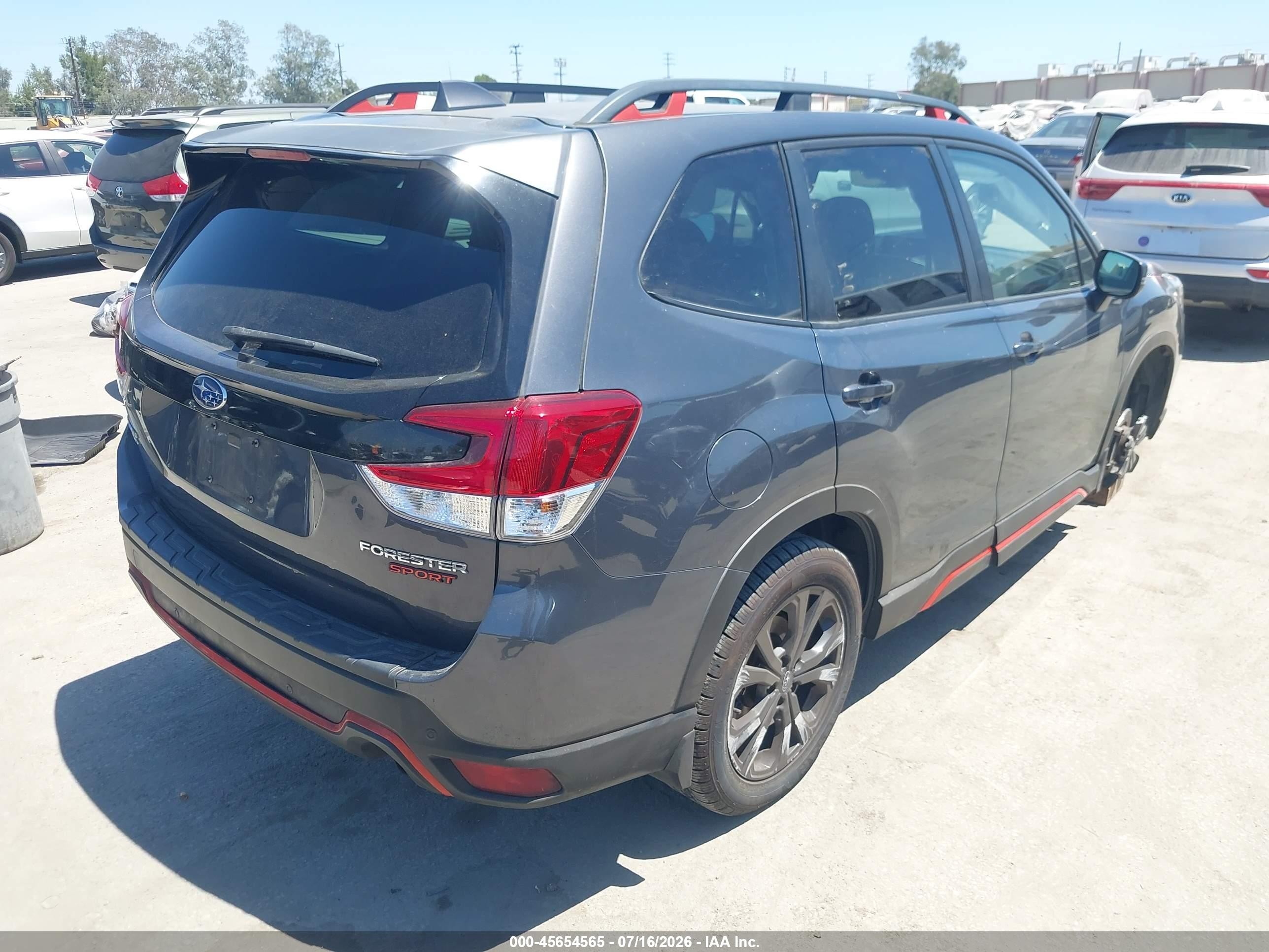 2021 Subaru Forester Sport Gray vin: JF2SKARC0MH498330