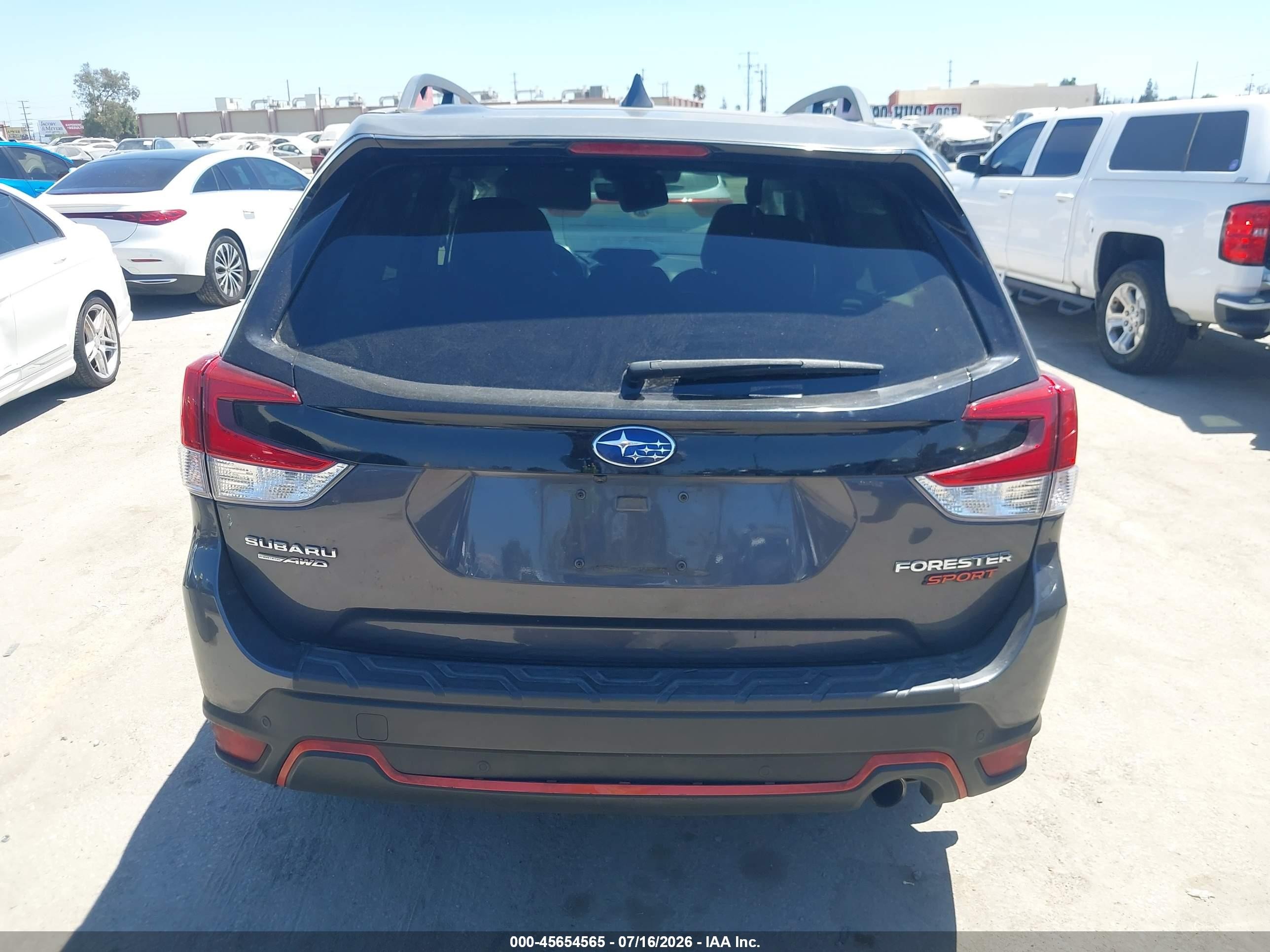 2021 Subaru Forester Sport Gray vin: JF2SKARC0MH498330