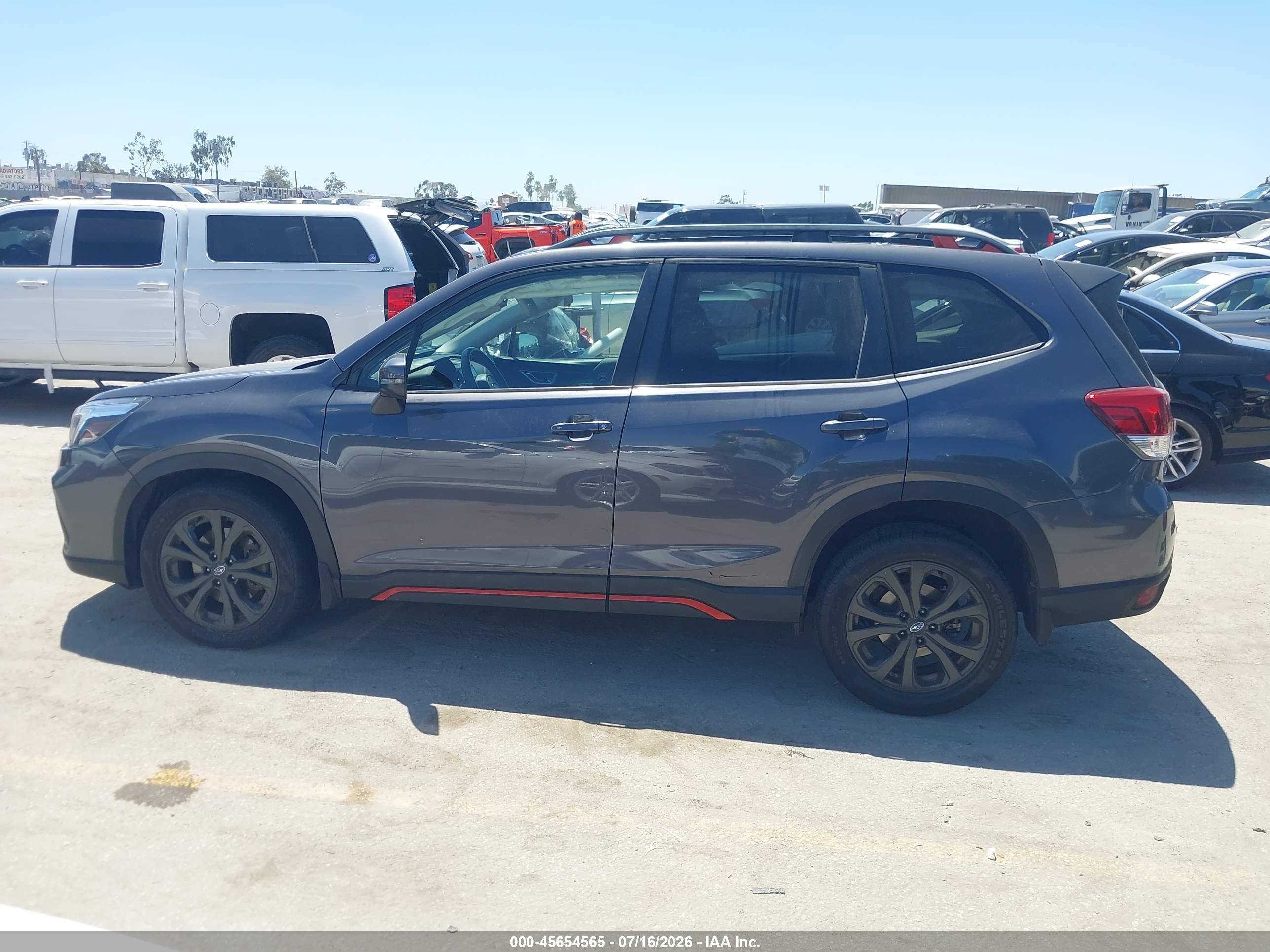 2021 Subaru Forester Sport Gray vin: JF2SKARC0MH498330