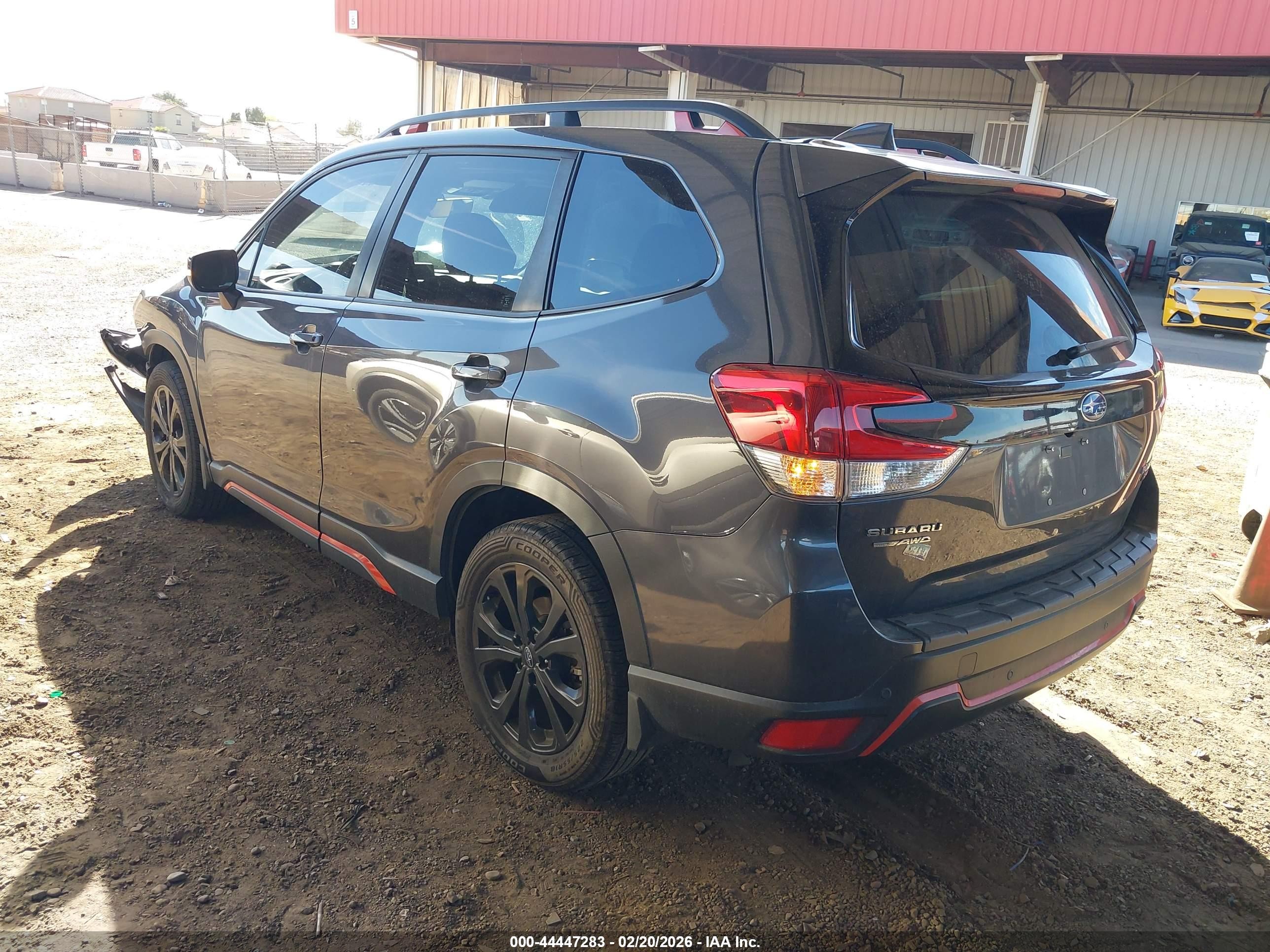 2021 Subaru Forester Sport Gray vin: JF2SKARC4MH500709