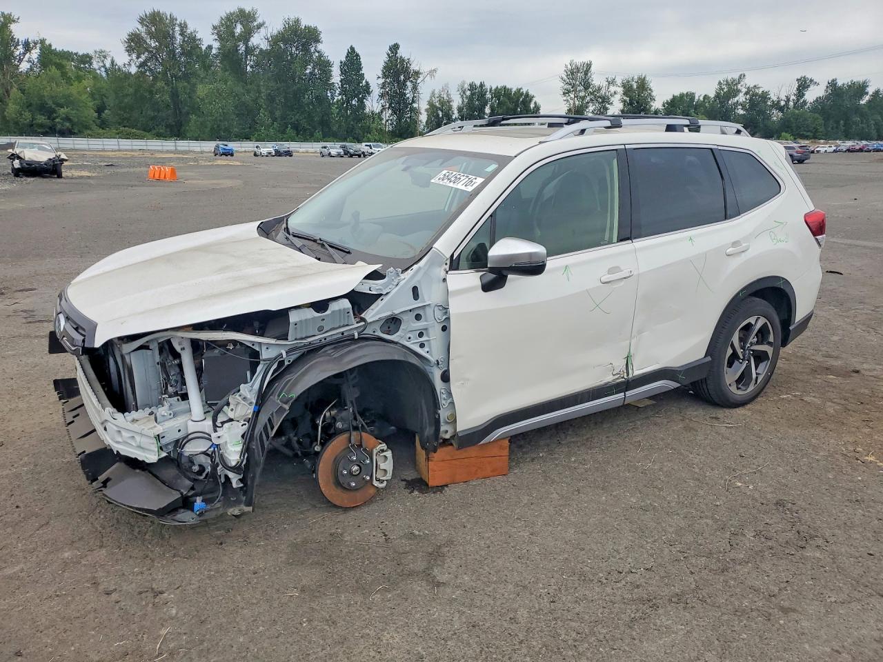 2023 Subaru Forester Touring White vin: JF2SKARC4PH424915