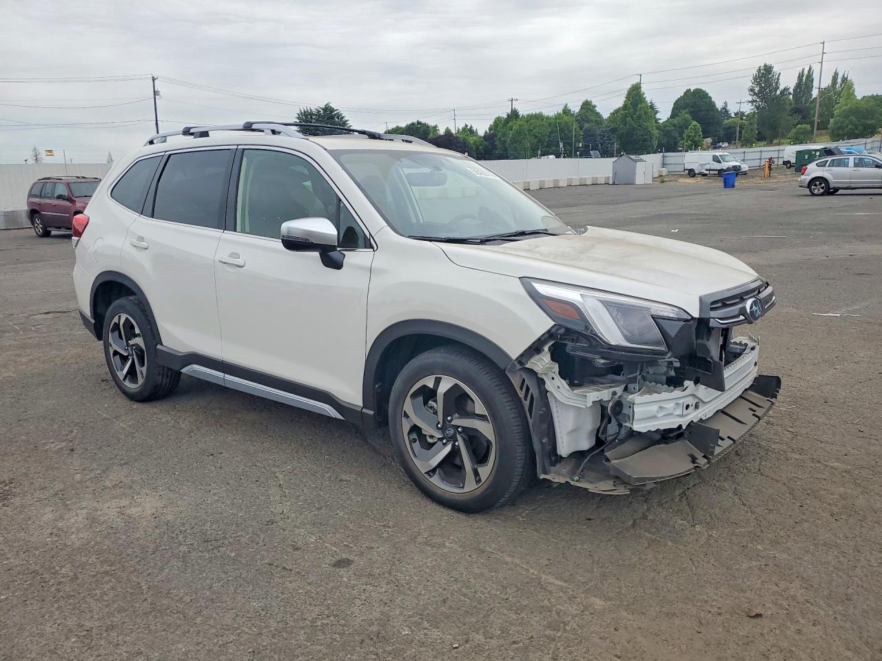2023 Subaru Forester Touring White vin: JF2SKARC4PH424915