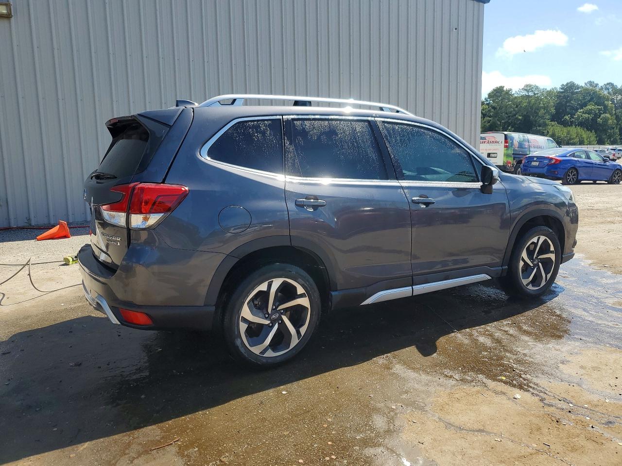 2022 Subaru Forester Touring Charcoal vin: JF2SKARC8NH419391