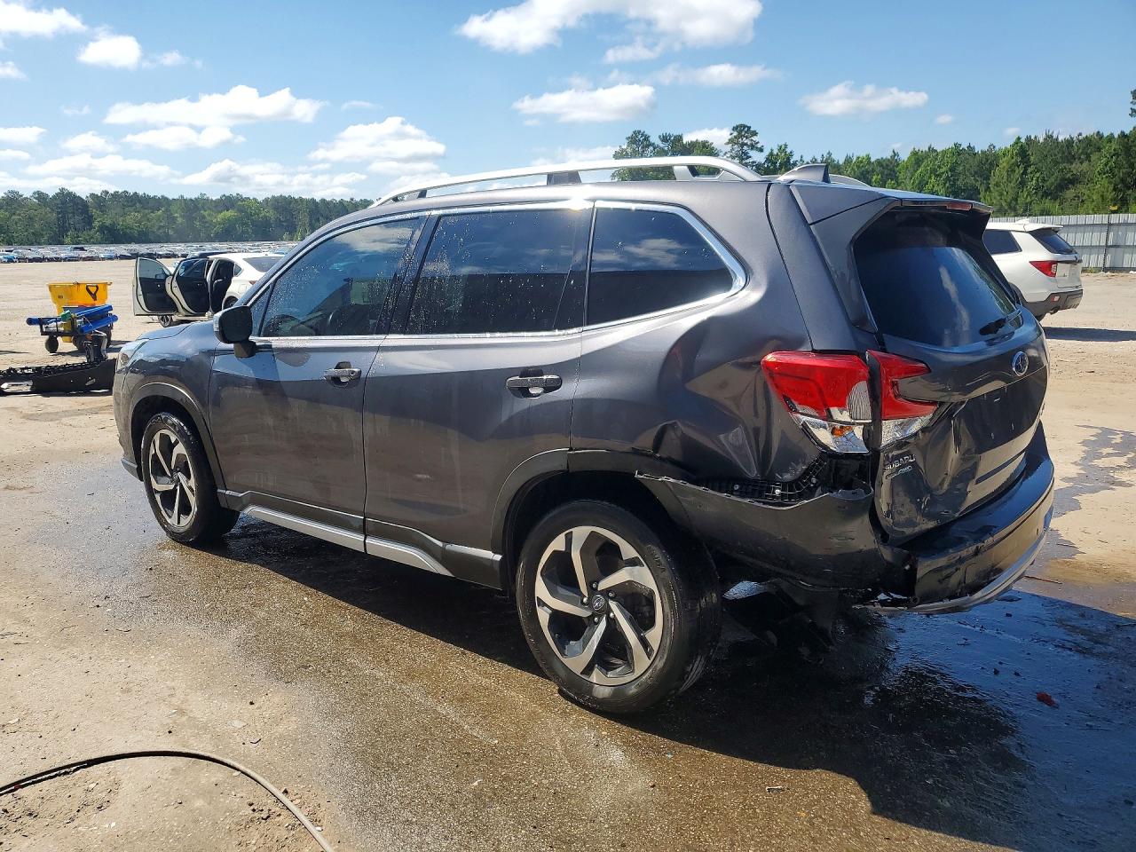 2022 Subaru Forester Touring Charcoal vin: JF2SKARC8NH419391