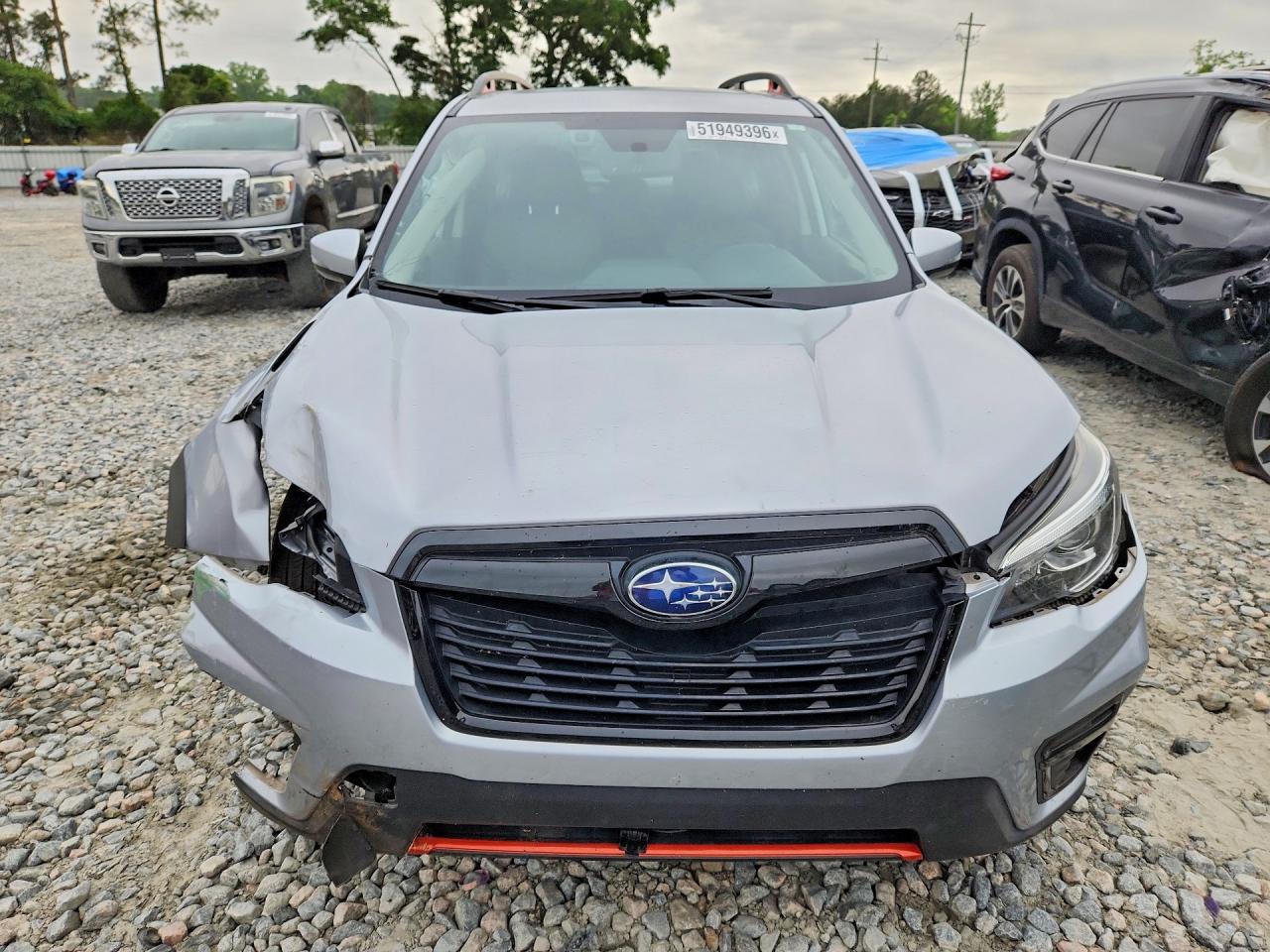 2020 Subaru Forester Sport Silver vin: JF2SKARCXLH581021