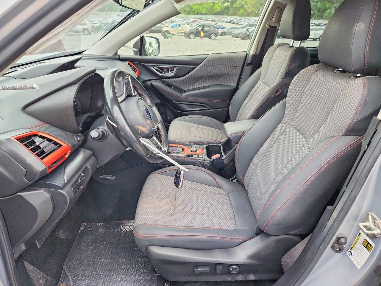 2020 Subaru Forester Sport Silver vin: JF2SKARCXLH581021
