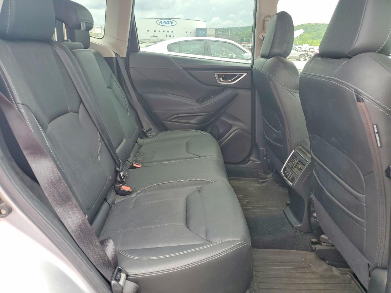 2020 Subaru Forester Limited Silver vin: JF2SKASC2LH562750
