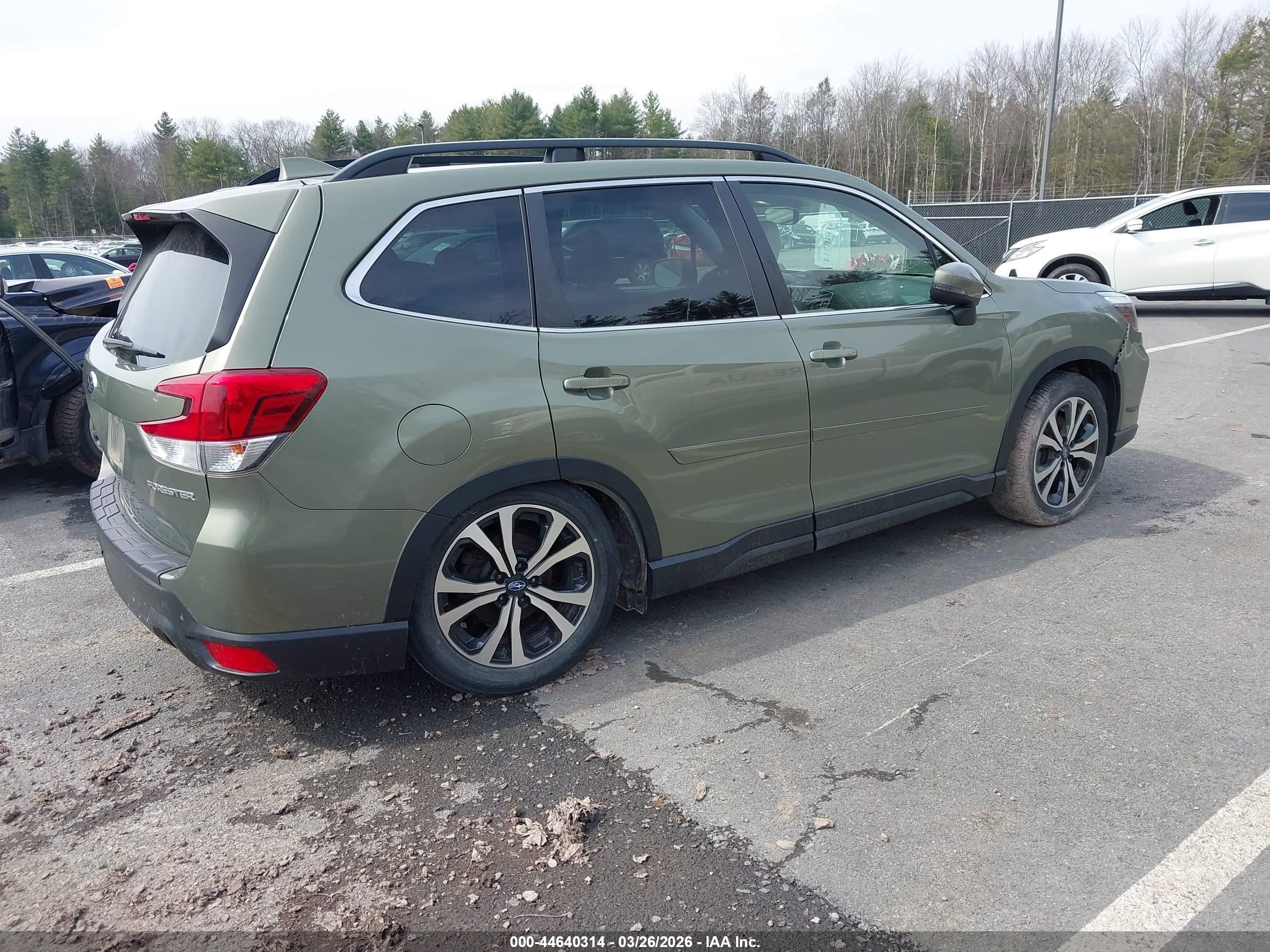 2021 Subaru Forester Limited Green vin: JF2SKASC7MH480871