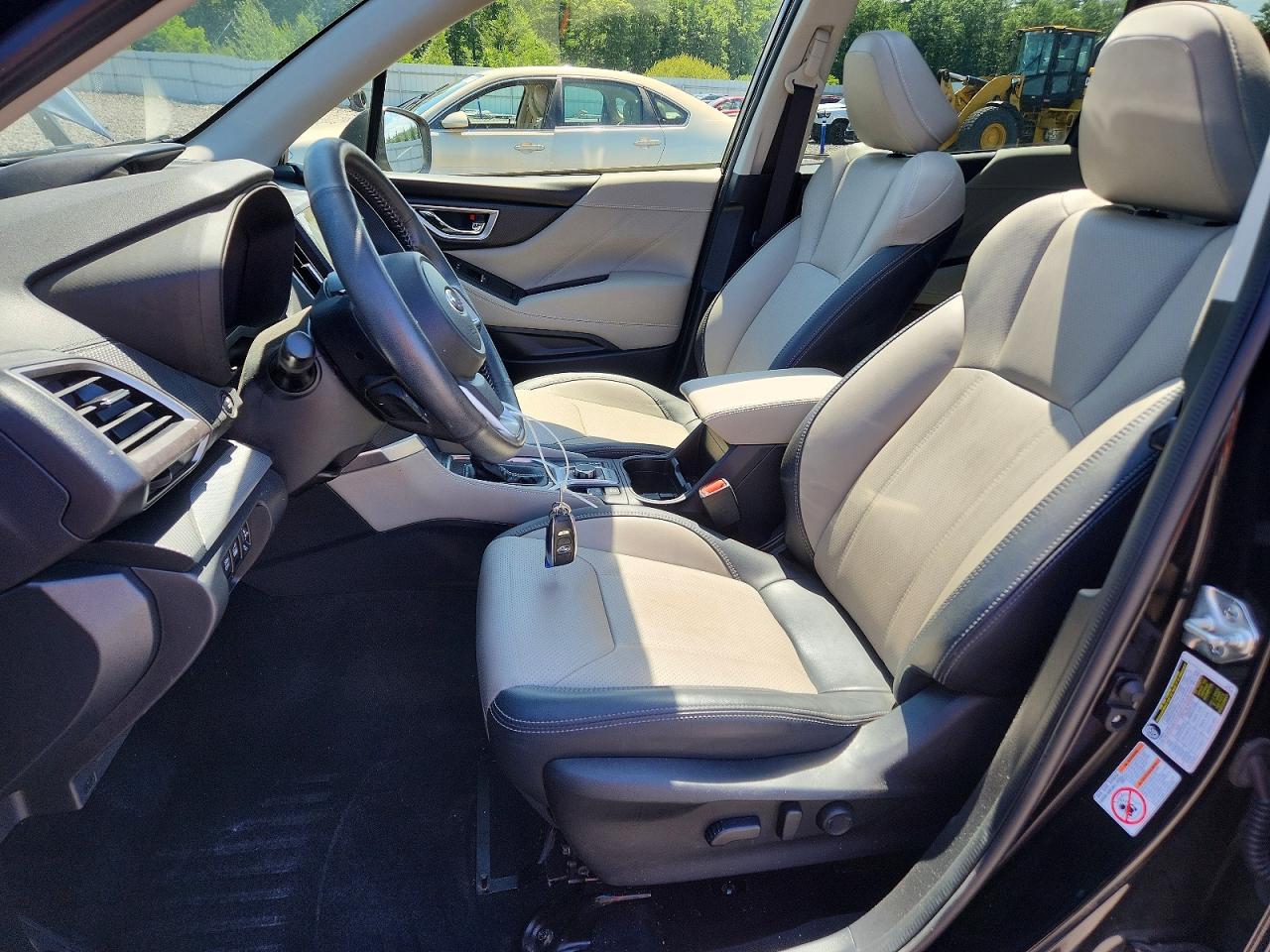 2020 Subaru Forester Limited Черный vin: JF2SKAUC2LH445005