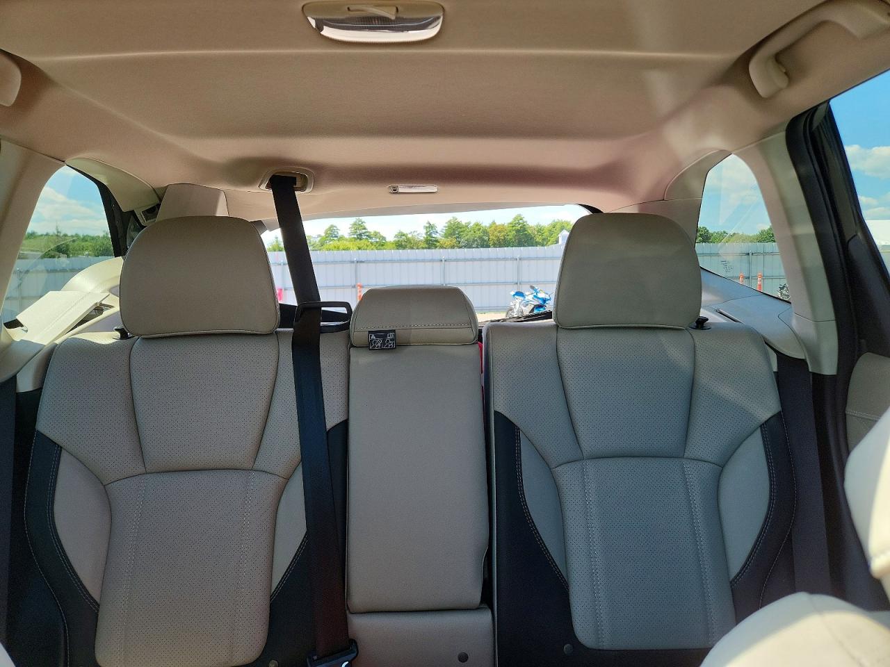 2020 Subaru Forester Limited Черный vin: JF2SKAUC2LH445005