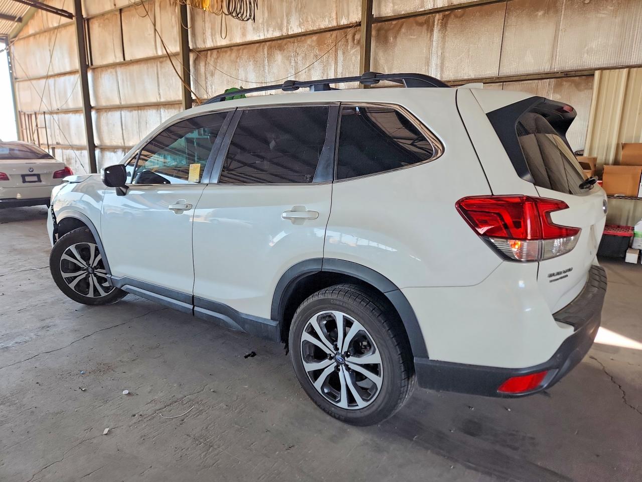 2020 Subaru Forester Limited White vin: JF2SKAUC2LH553642