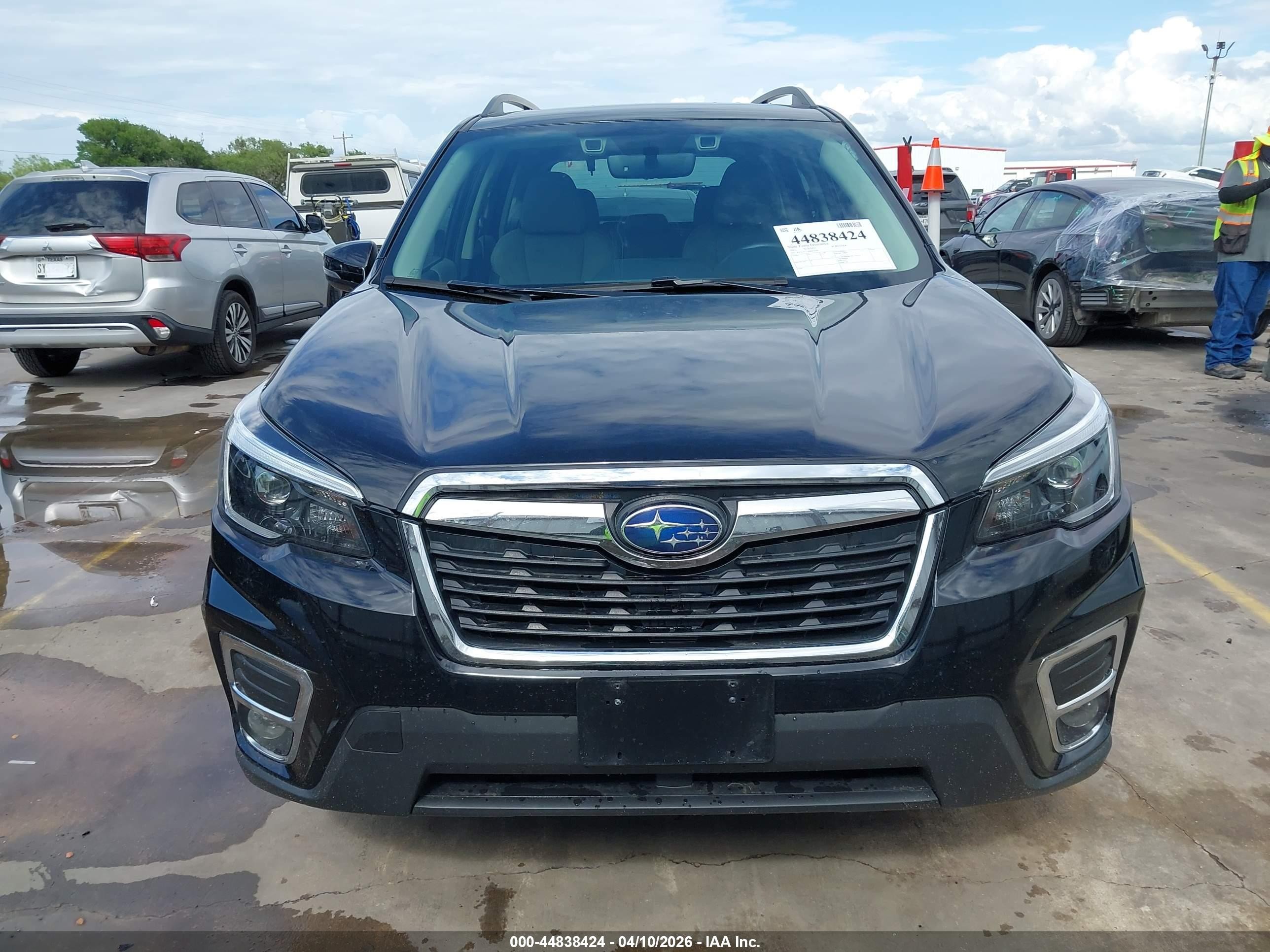 2021 Subaru Forester Limited Черный vin: JF2SKAUC3MH416386