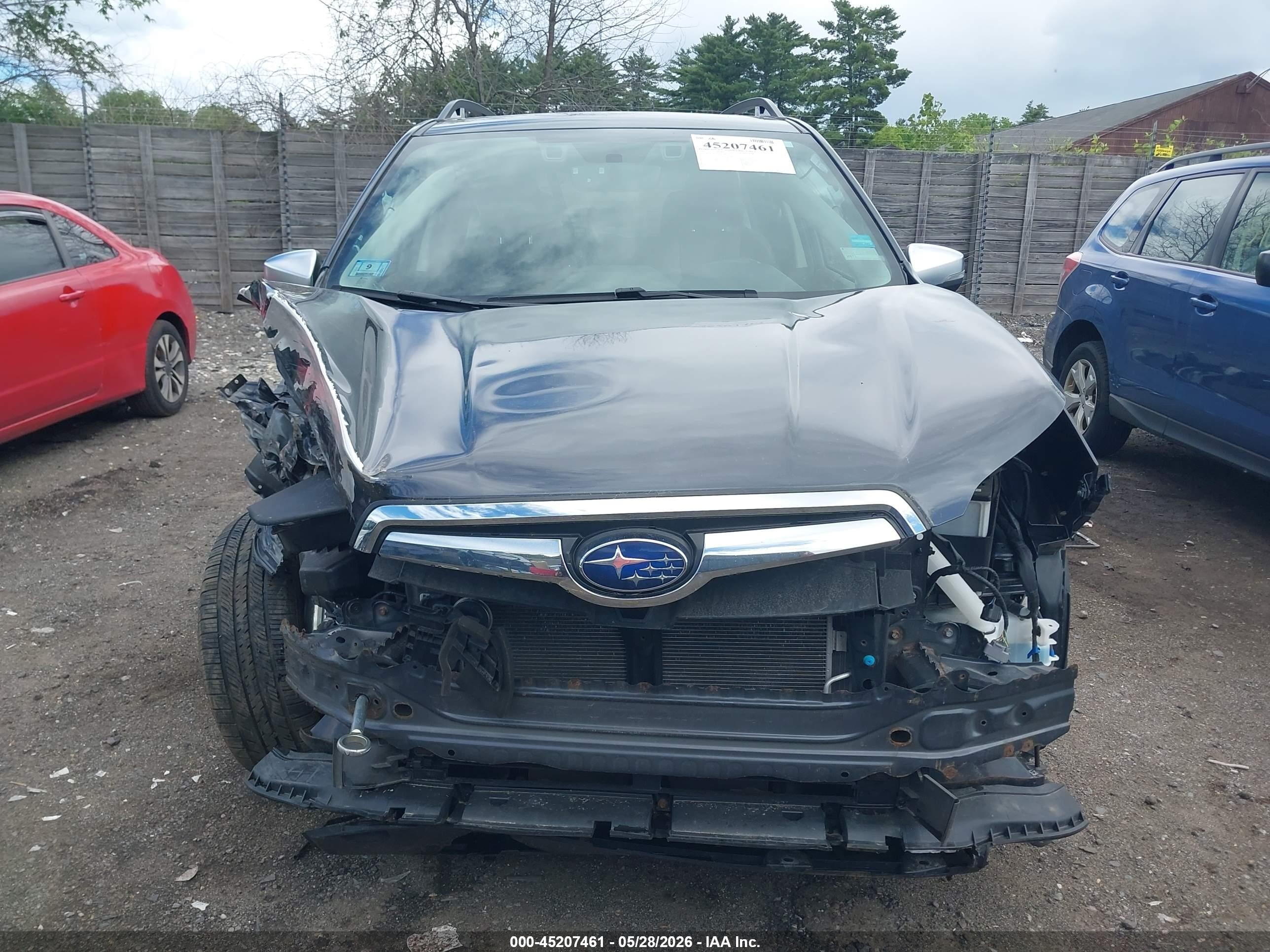 2019 Subaru Forester Touring Black vin: JF2SKAWC0KH562786