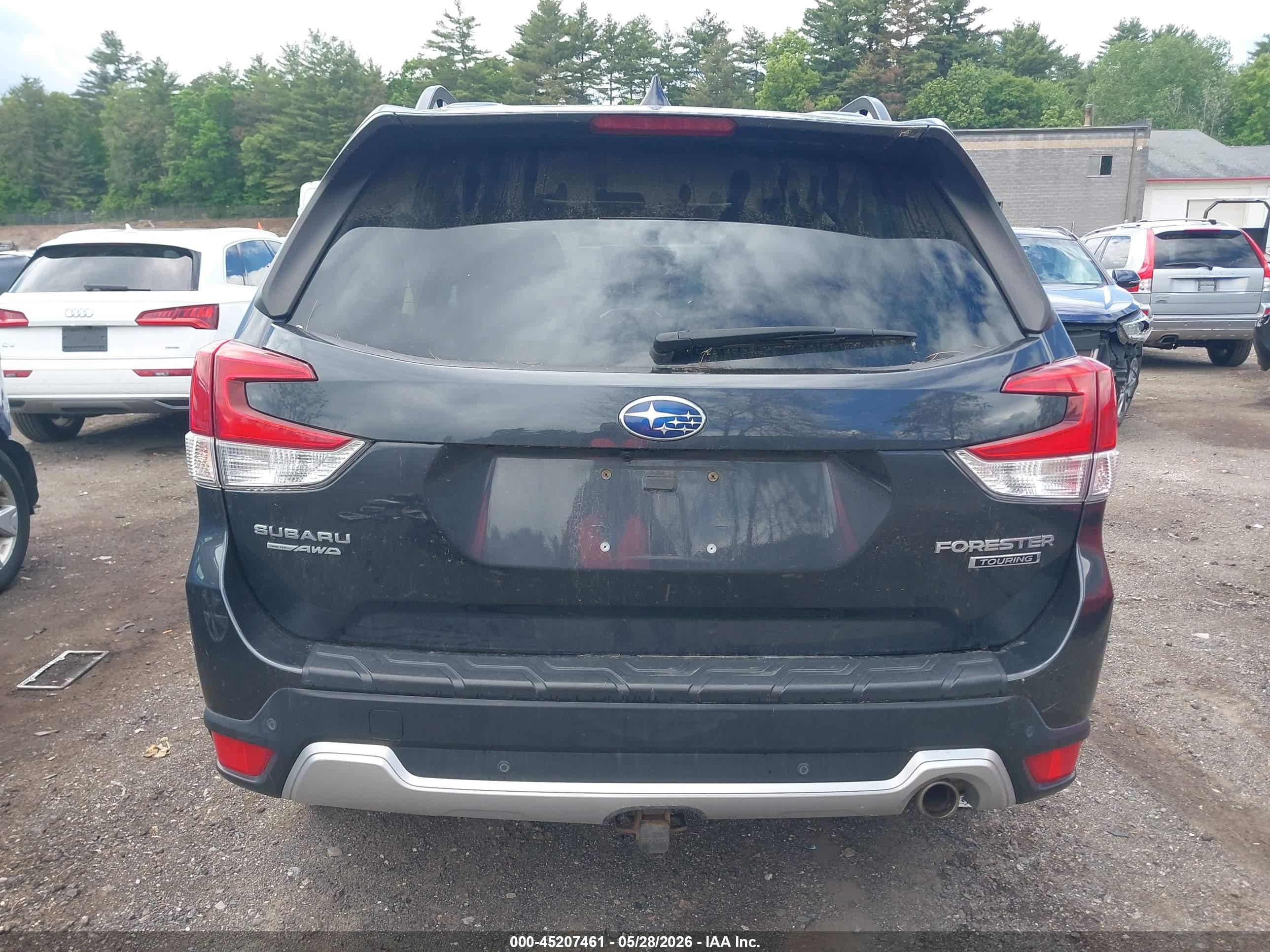 2019 Subaru Forester Touring Black vin: JF2SKAWC0KH562786