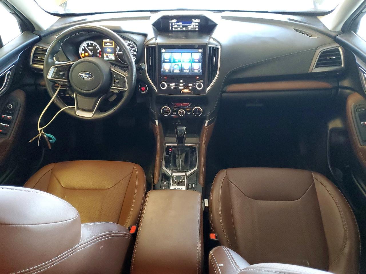2019 Subaru Forester Touring Green vin: JF2SKAWC8KH400131