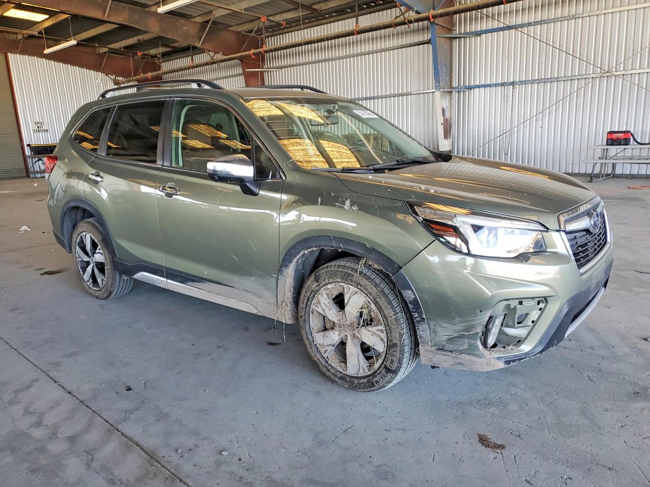 2019 Subaru Forester Touring Green vin: JF2SKAWC8KH400131