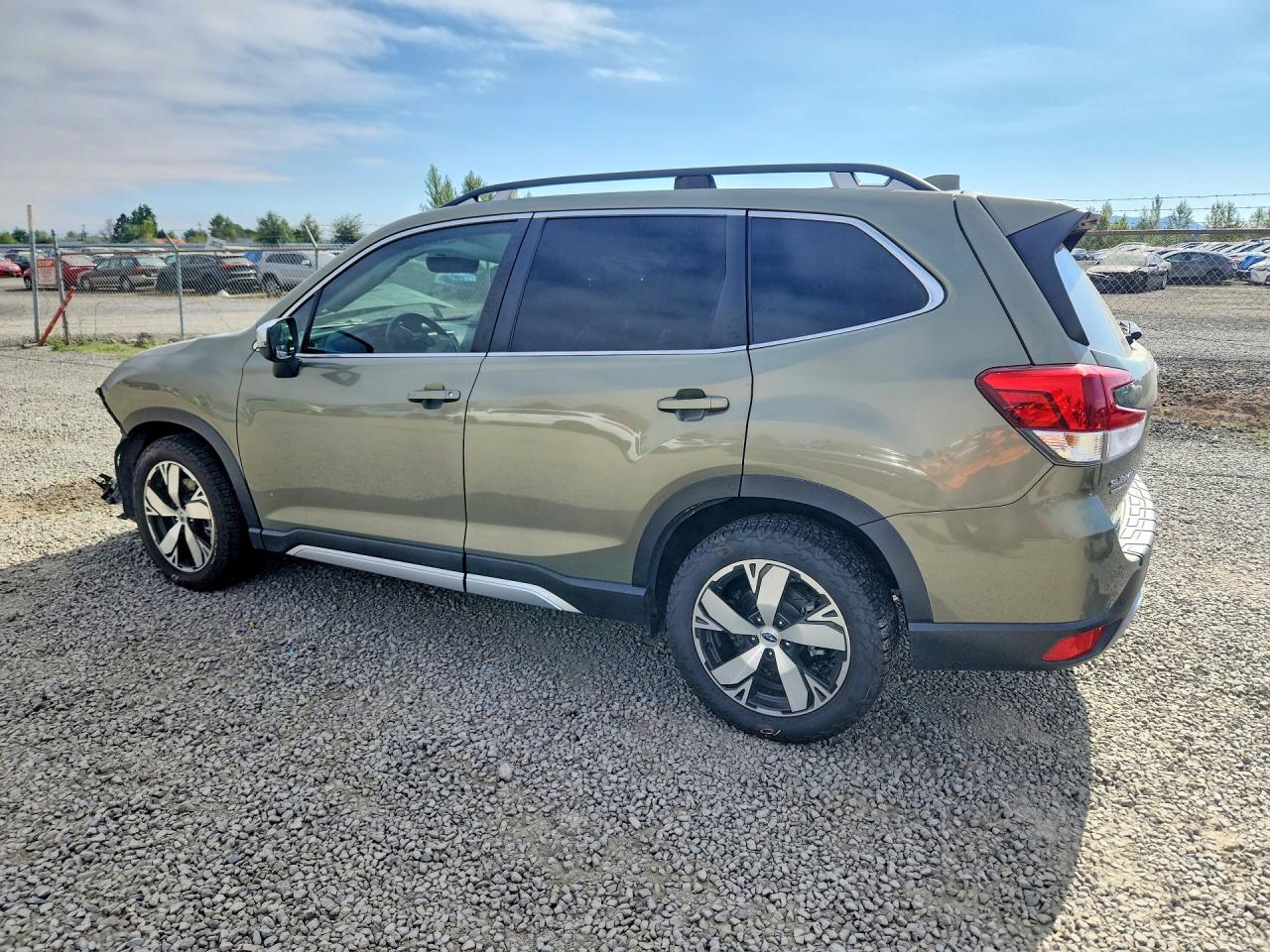 2021 Subaru Forester Touring Green vin: JF2SKAXC2MH411644