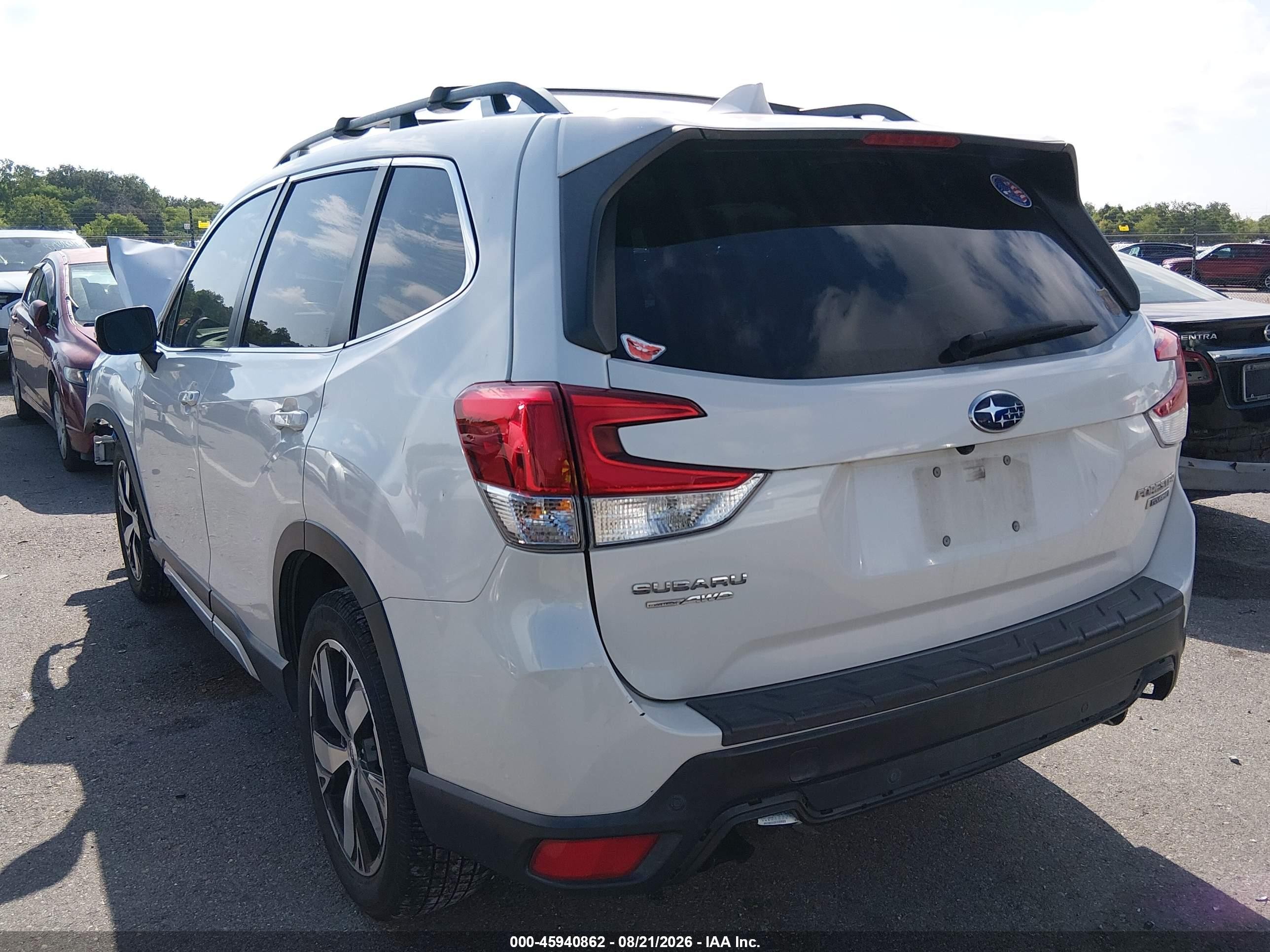 2021 Subaru Forester Touring White vin: JF2SKAXC2MH459984