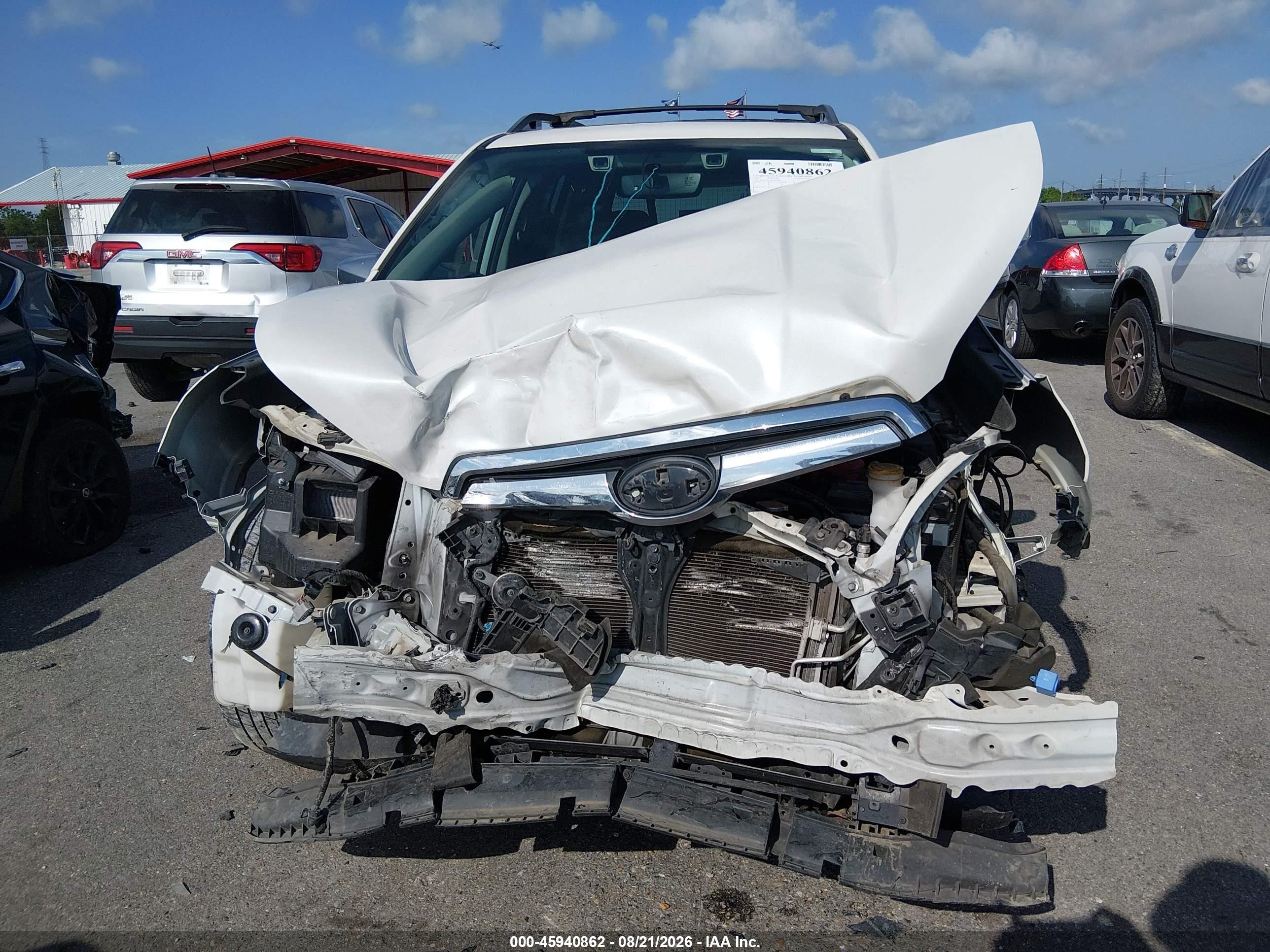 2021 Subaru Forester Touring White vin: JF2SKAXC2MH459984