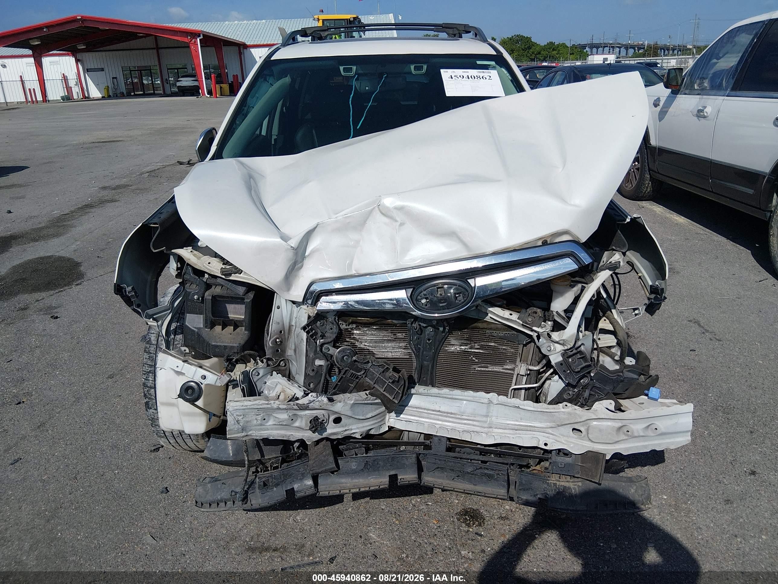 2021 Subaru Forester Touring White vin: JF2SKAXC2MH459984