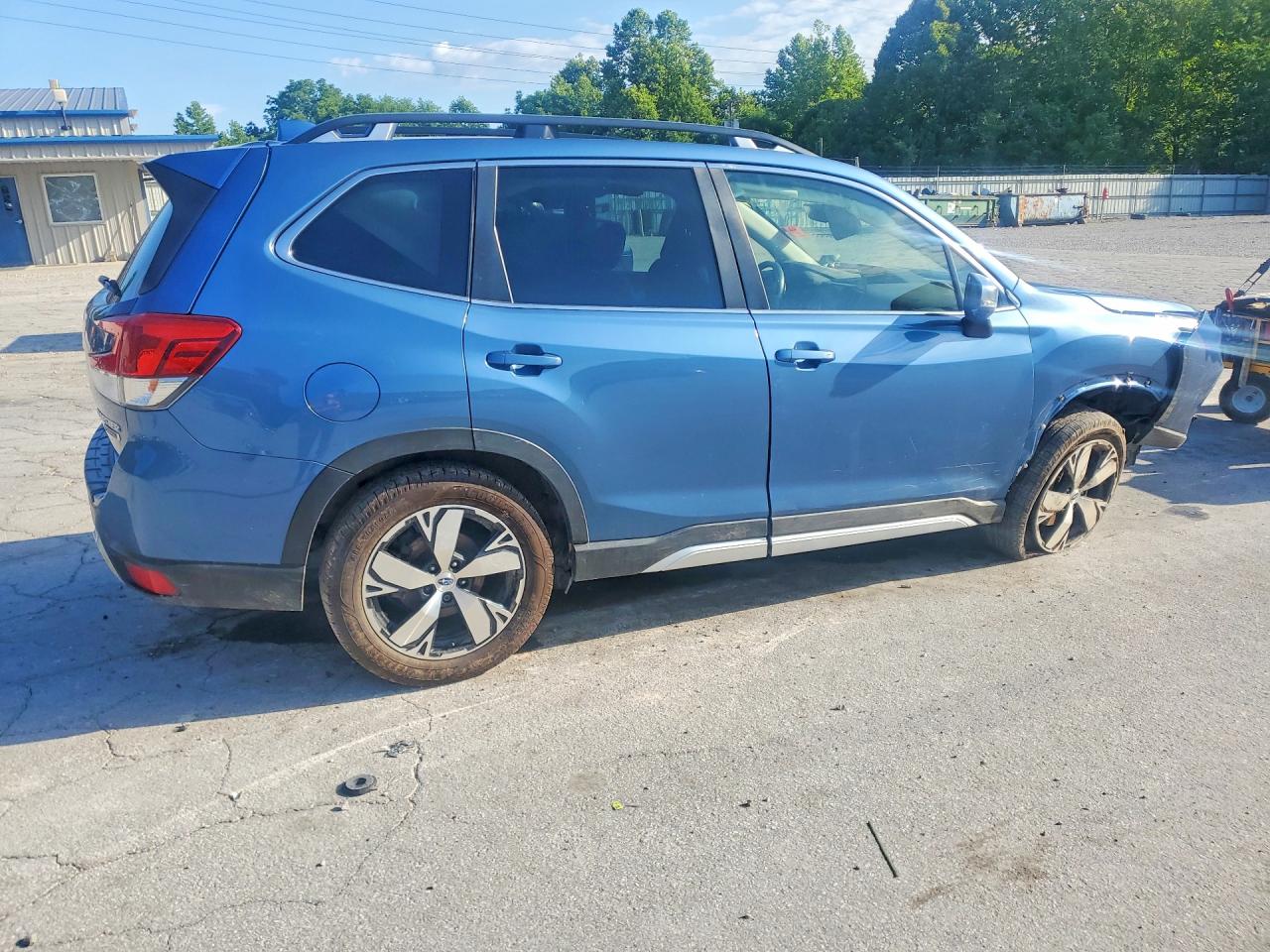2020 Subaru Forester Touring Blue vin: JF2SKAXC6LH522566