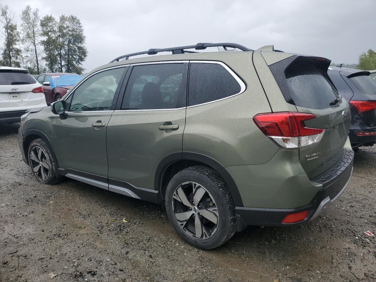 2021 Subaru Forester Touring Зеленый vin: JF2SKAXC6MH593185