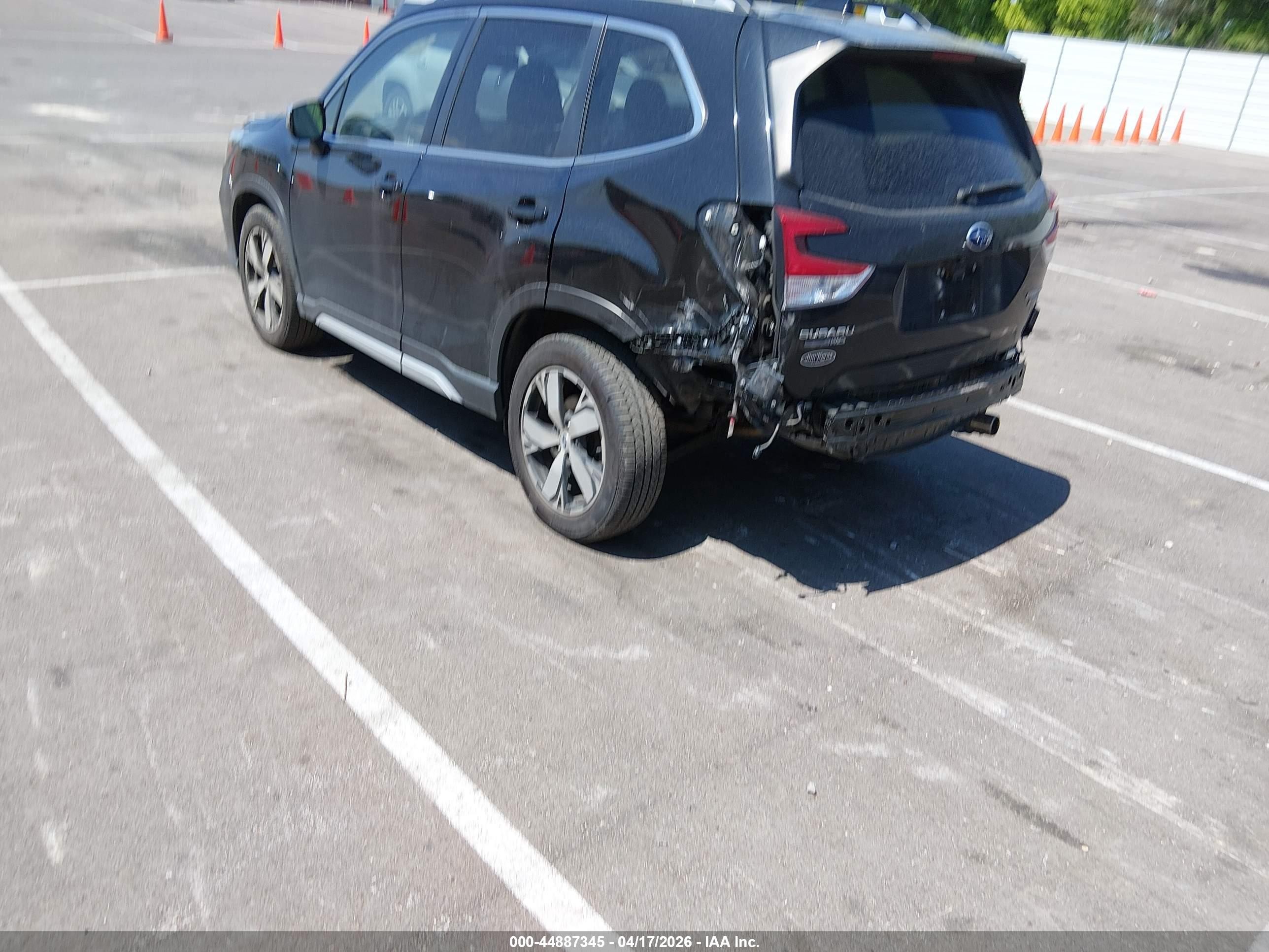 2020 Subaru Forester Touring Black vin: JF2SKAXC9LH427757
