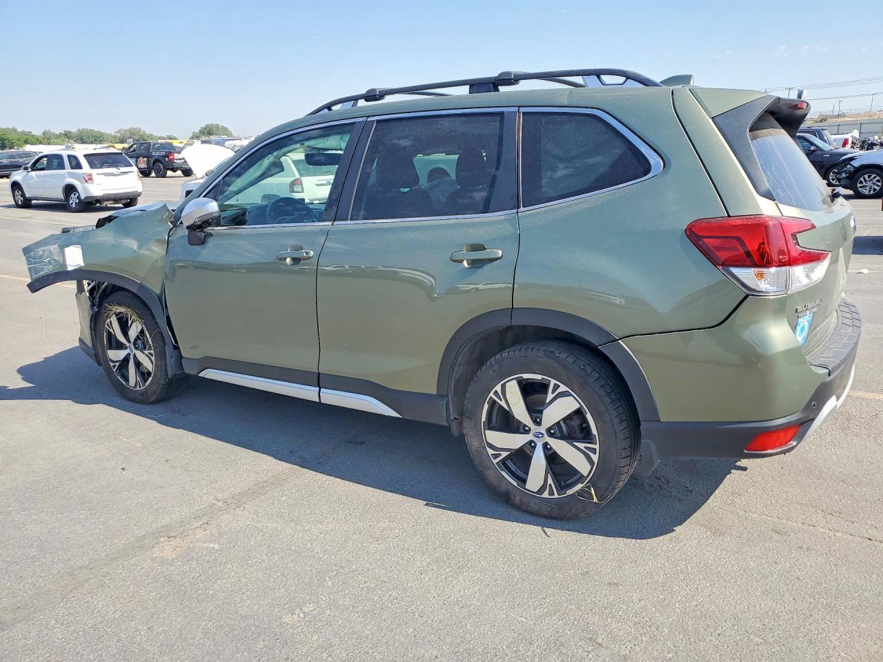 2020 Subaru Forester Touring Green vin: JF2SKAXCXLH505950