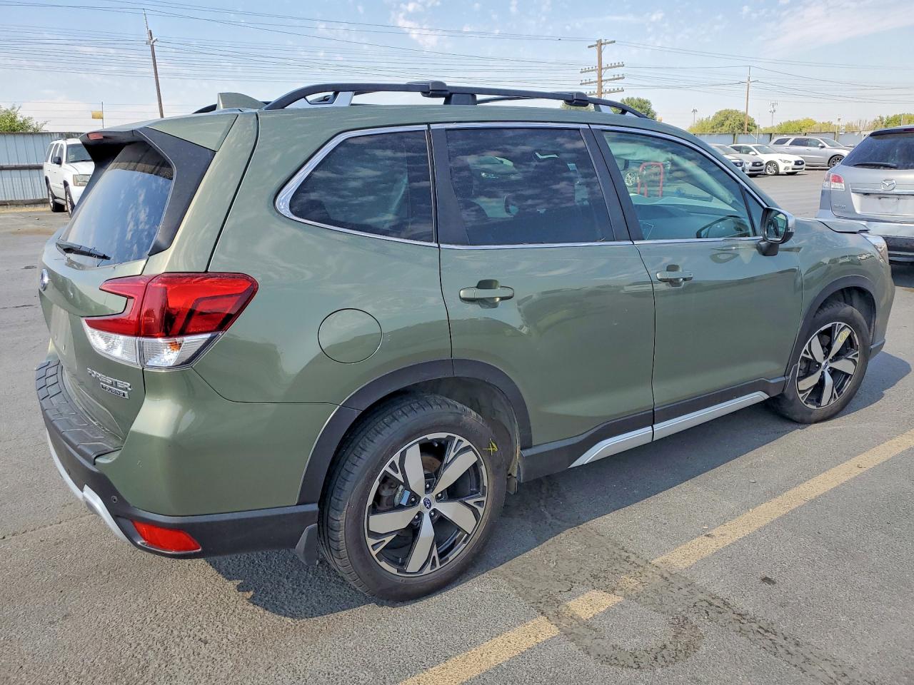 2020 Subaru Forester Touring Green vin: JF2SKAXCXLH505950