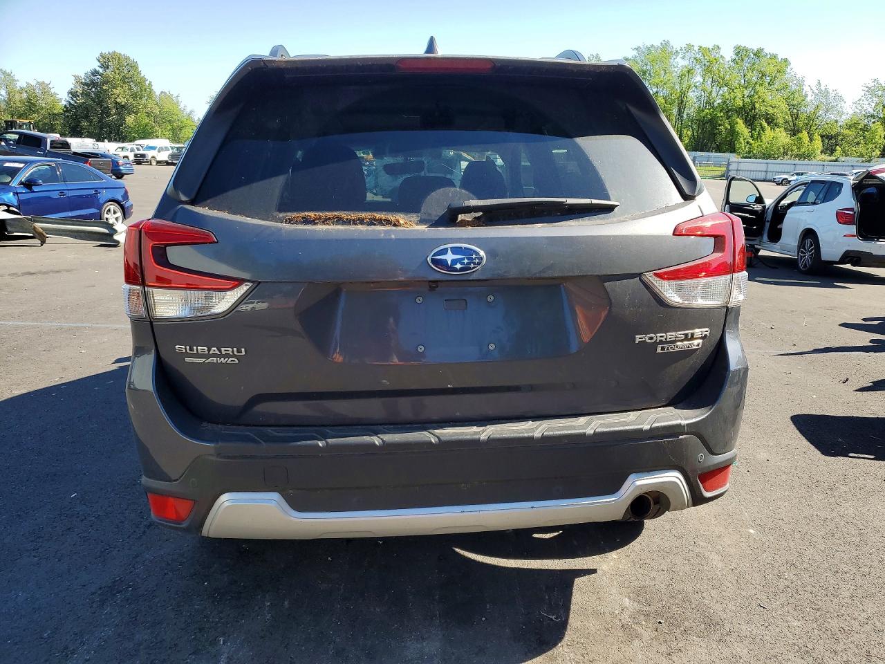 2020 Subaru Forester Touring Gray vin: JF2SKAXCXLH566263