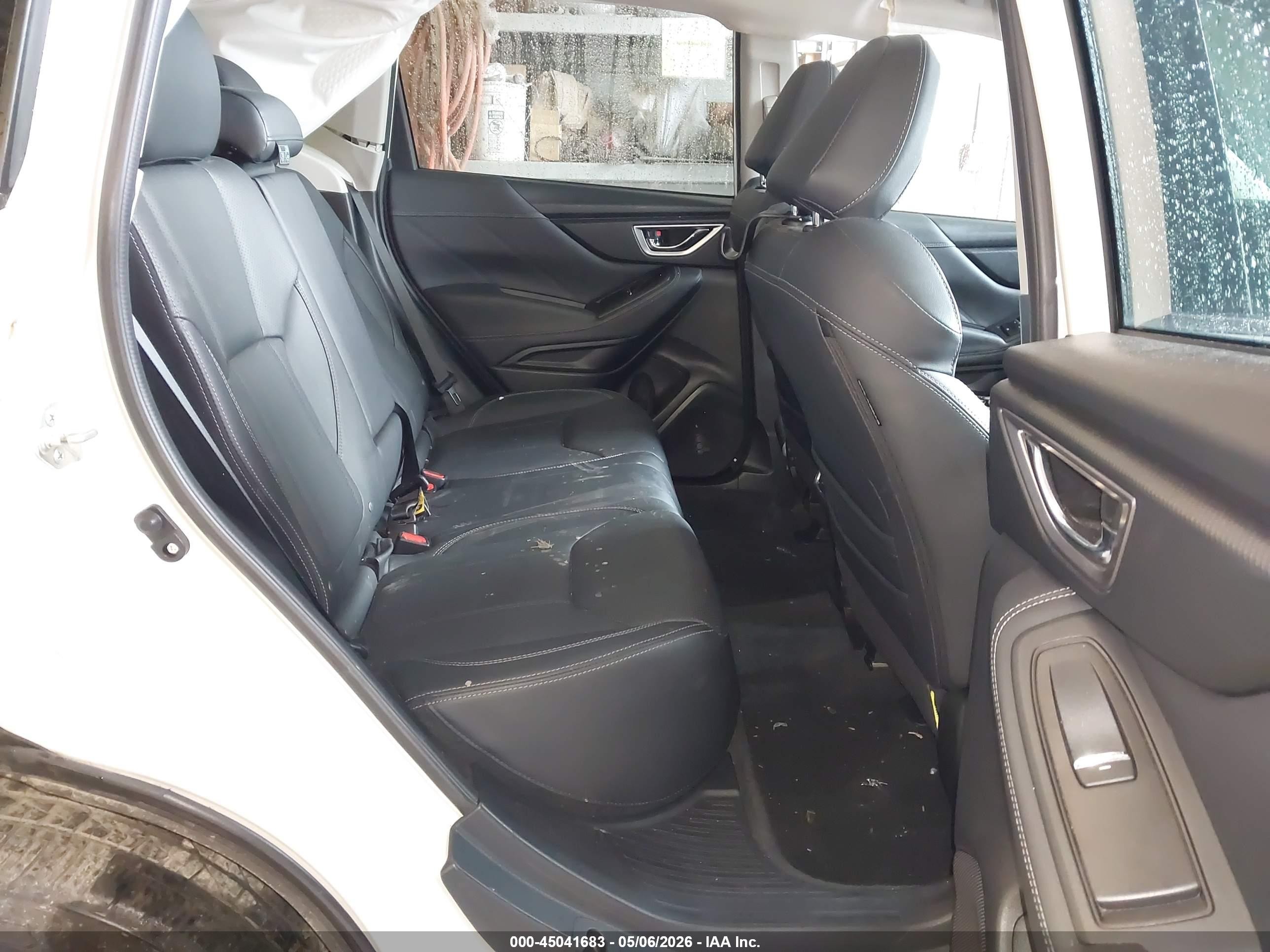 2020 Subaru Forester Touring White vin: JF2SKAXCXLH583399