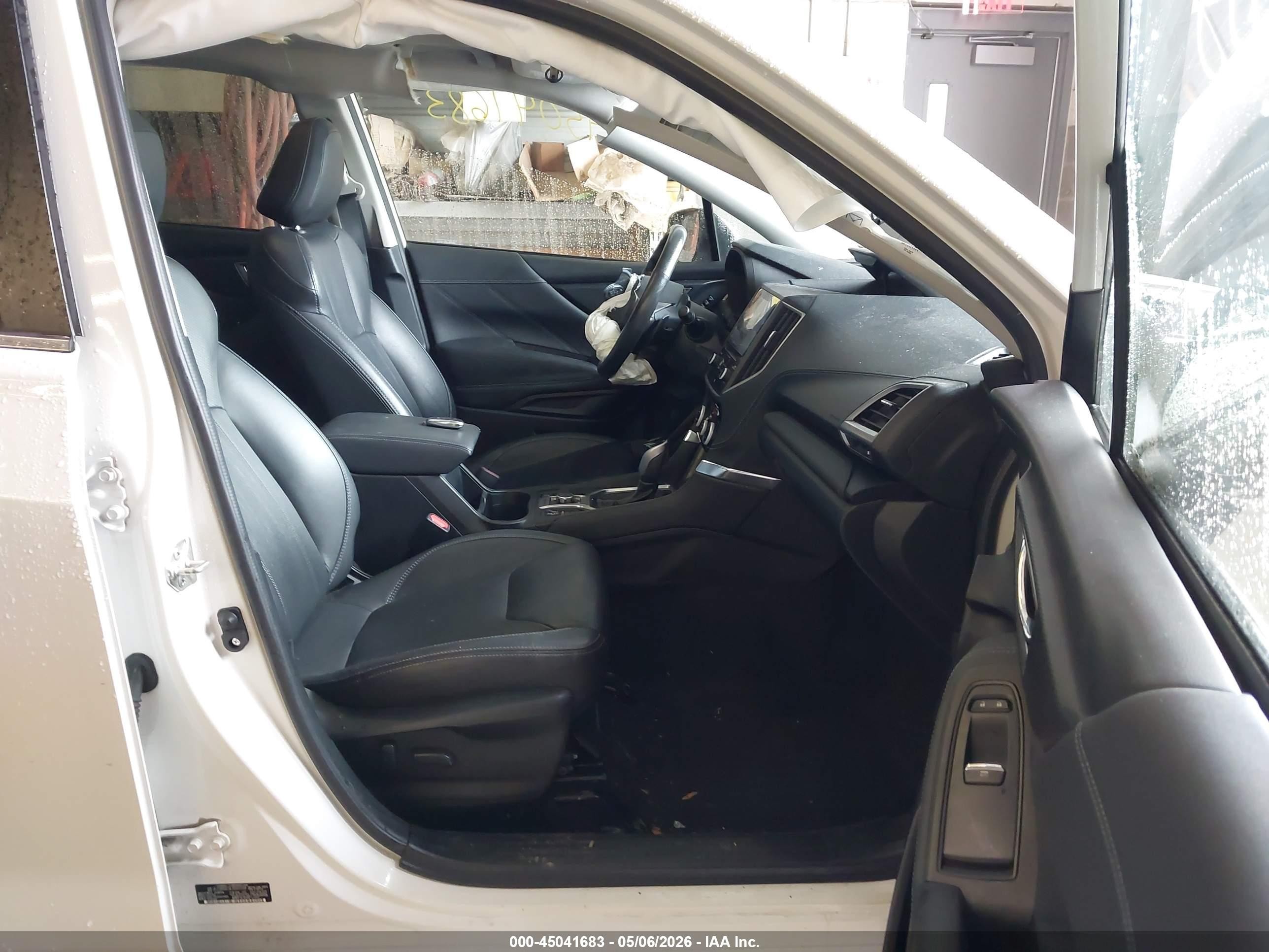 2020 Subaru Forester Touring White vin: JF2SKAXCXLH583399