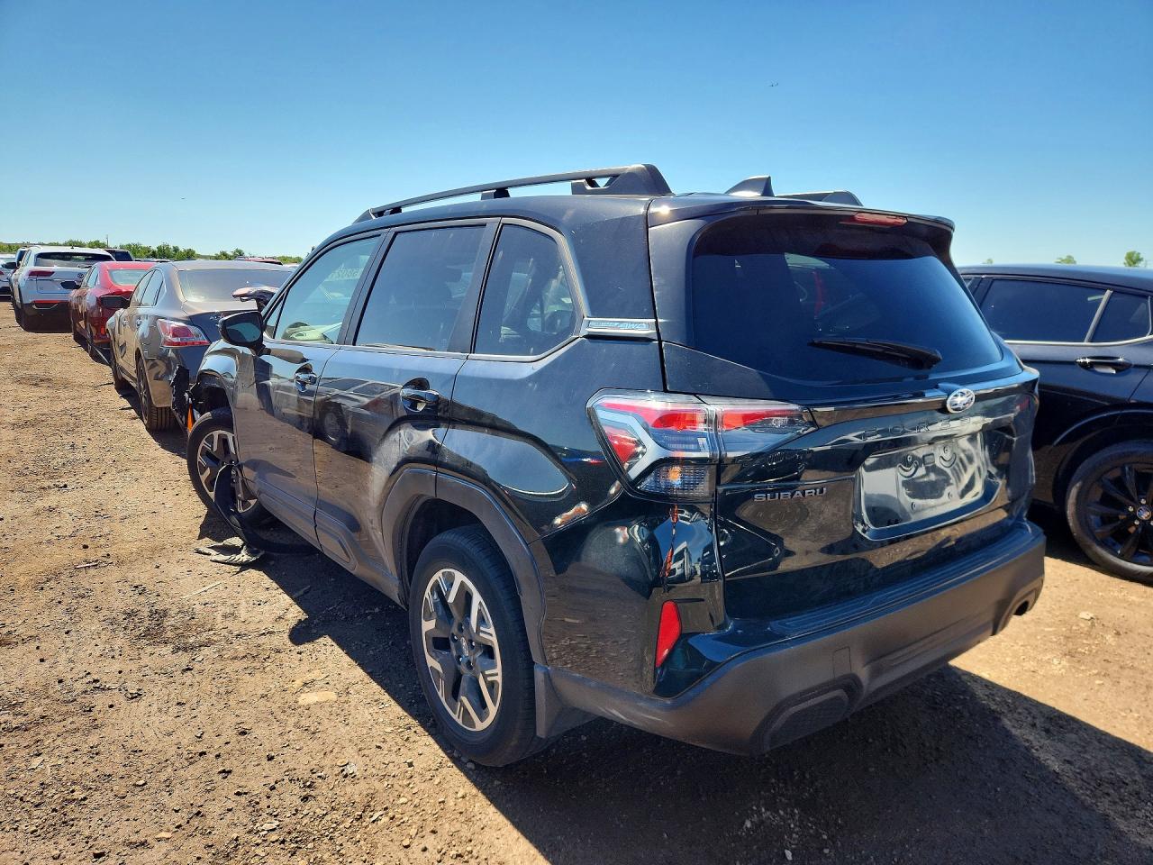 2025 Subaru Forester Premium Черный vin: JF2SLDBC6SH576468