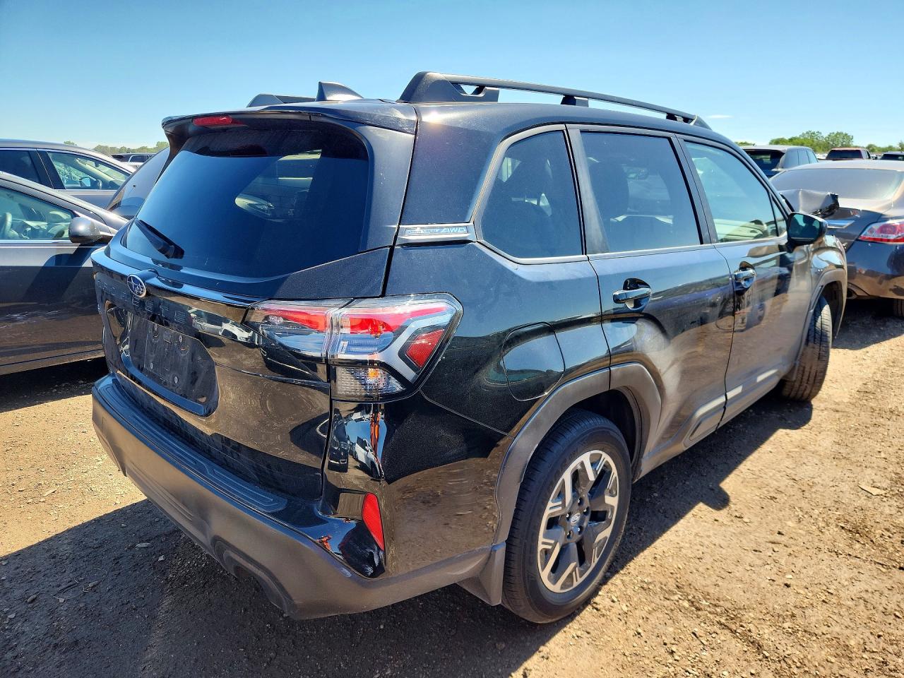 2025 Subaru Forester Premium Черный vin: JF2SLDBC6SH576468