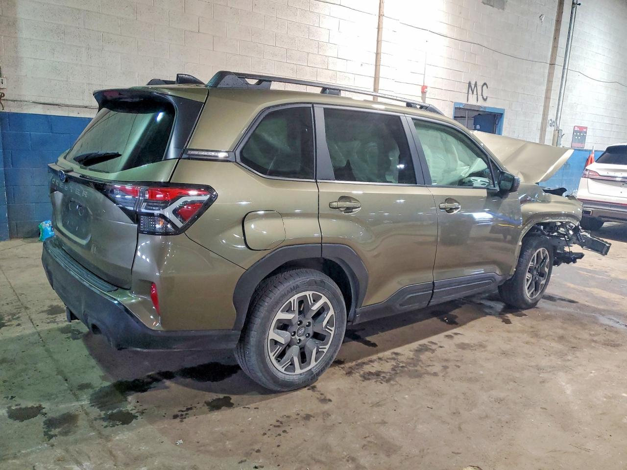 2025 Subaru Forester Premium Green vin: JF2SLDDC1SH407939