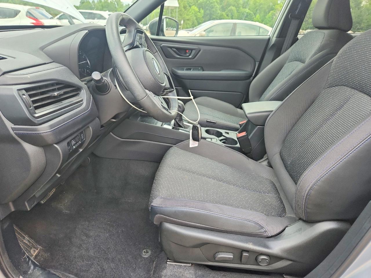 2025 Subaru Forester Premium Серебряный vin: JF2SLDDC6SH544178
