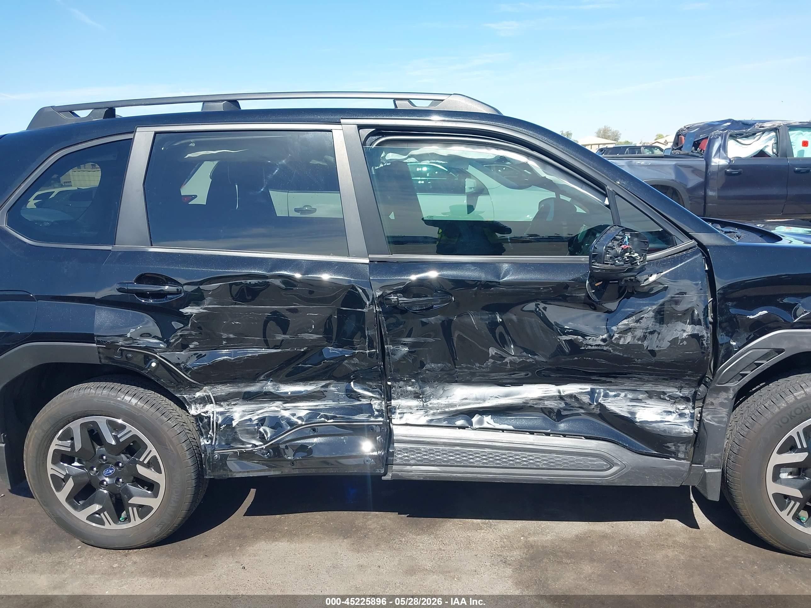 2025 Subaru Forester Premium Black vin: JF2SLDDC8SH455194